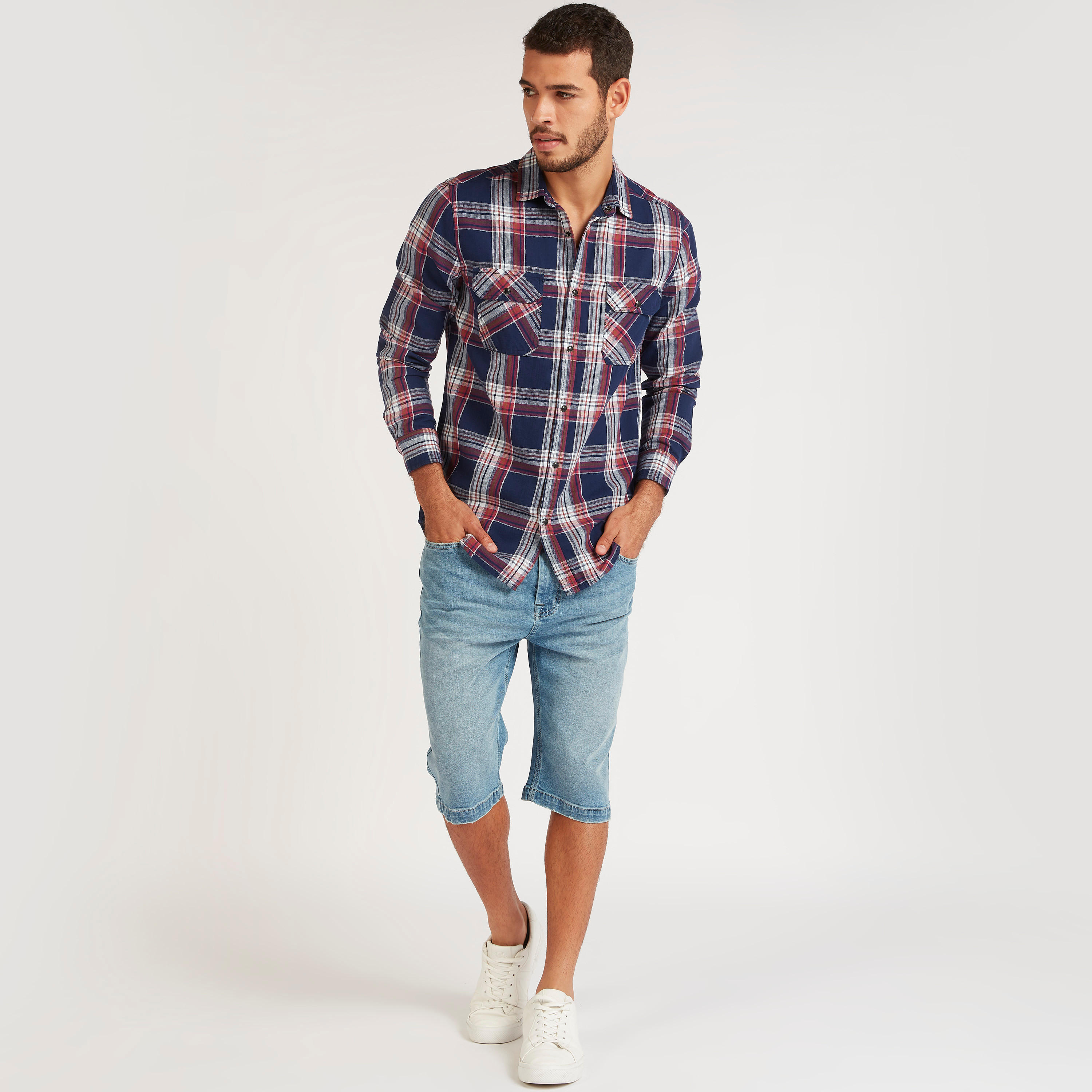 قميص كاروهات بأكمام طويلة وجيوب بطيّة-men-clothing-shirts-image-2