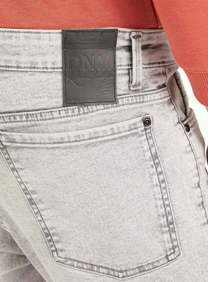 بنطلون جينز بقصّة سكيني وخصر مرتفع وجيوب-men-clothing-bottoms-jeans-image-5
