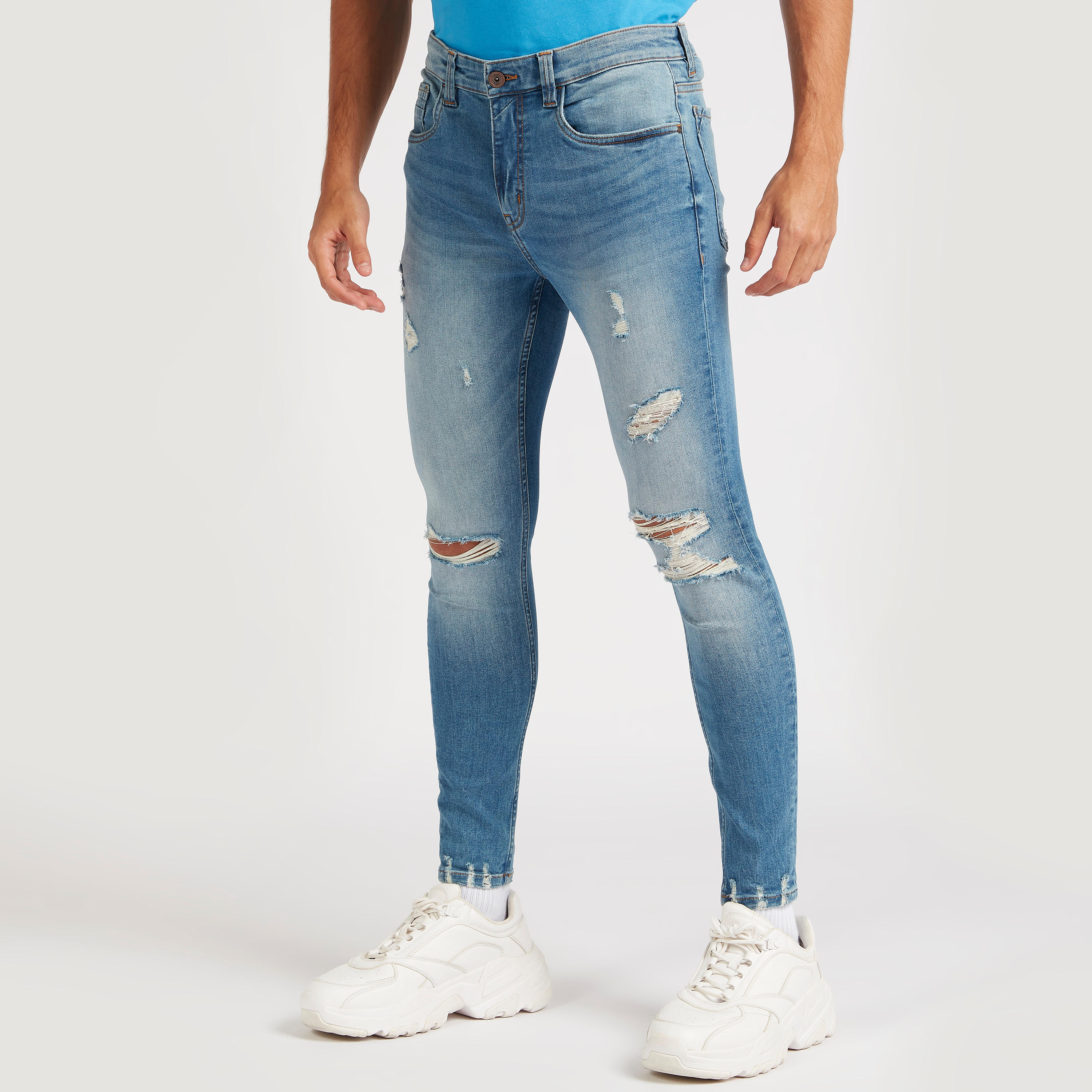 بنطلون جينز مضلّع بقصة سكيني وجيوب وخصر مرتفع-men-clothing-bottoms-jeans-image-1