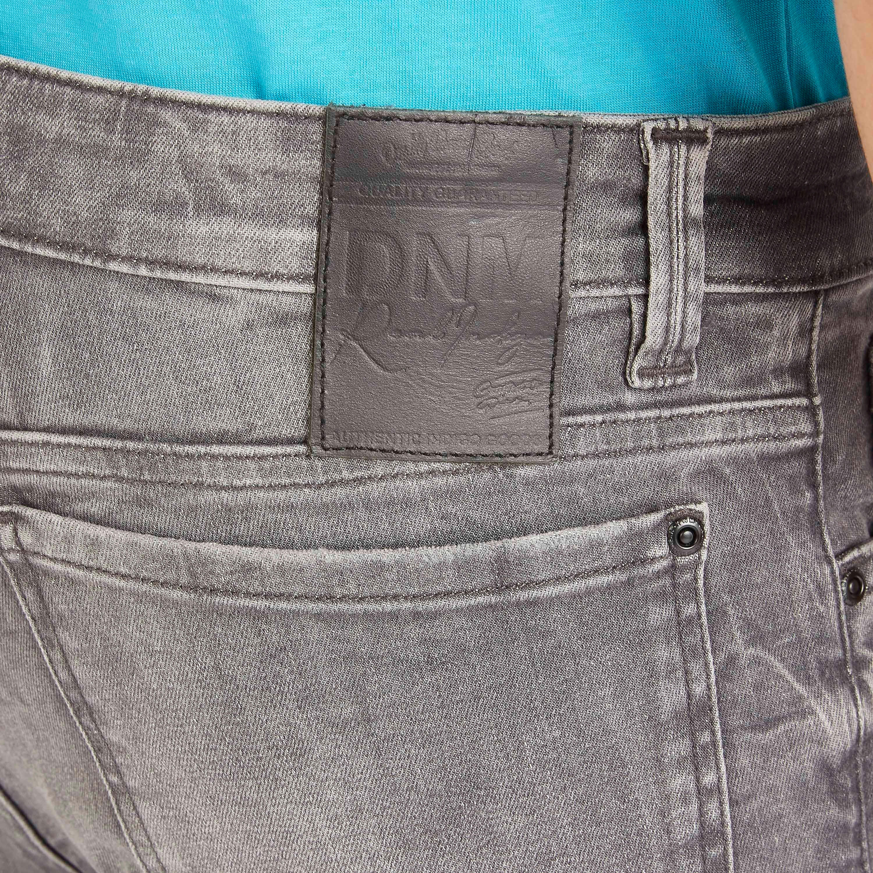 بنطلون جينز مضلّع بقصّة سكيني وجيوب وخصر مرتفع-men-clothing-bottoms-jeans-image-5