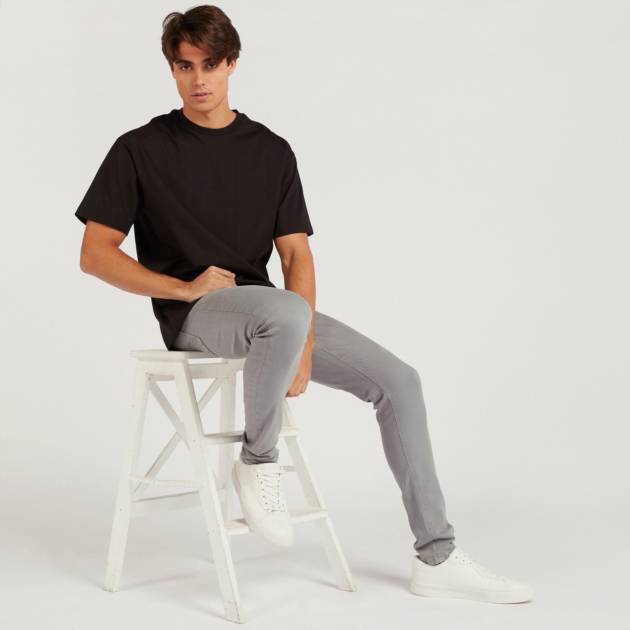 Solid Jeans with Button Closure-men-clothing-bottoms-jeans-image-2