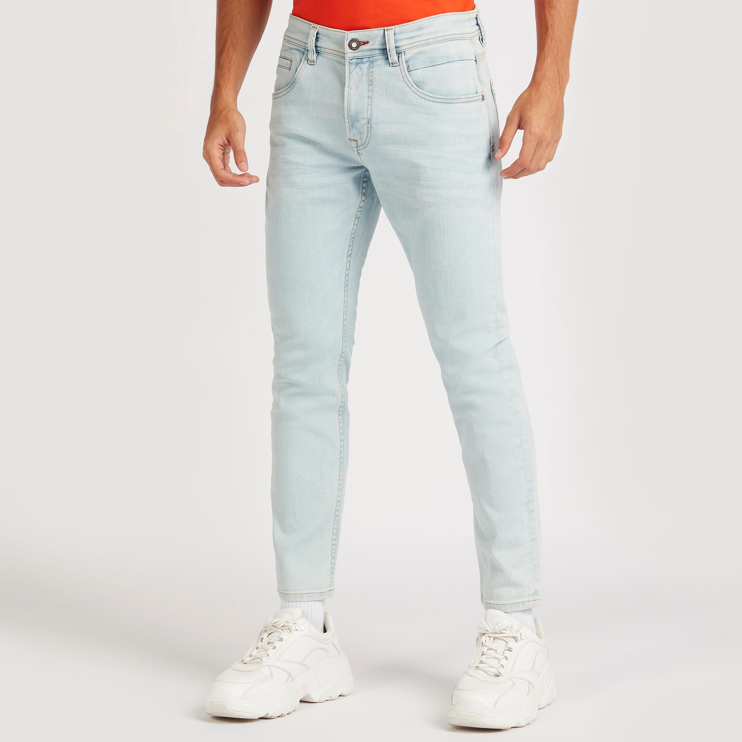بنطلون جينز سادة بخصر مرتفع وجيوب-men-clothing-bottoms-jeans-image-5