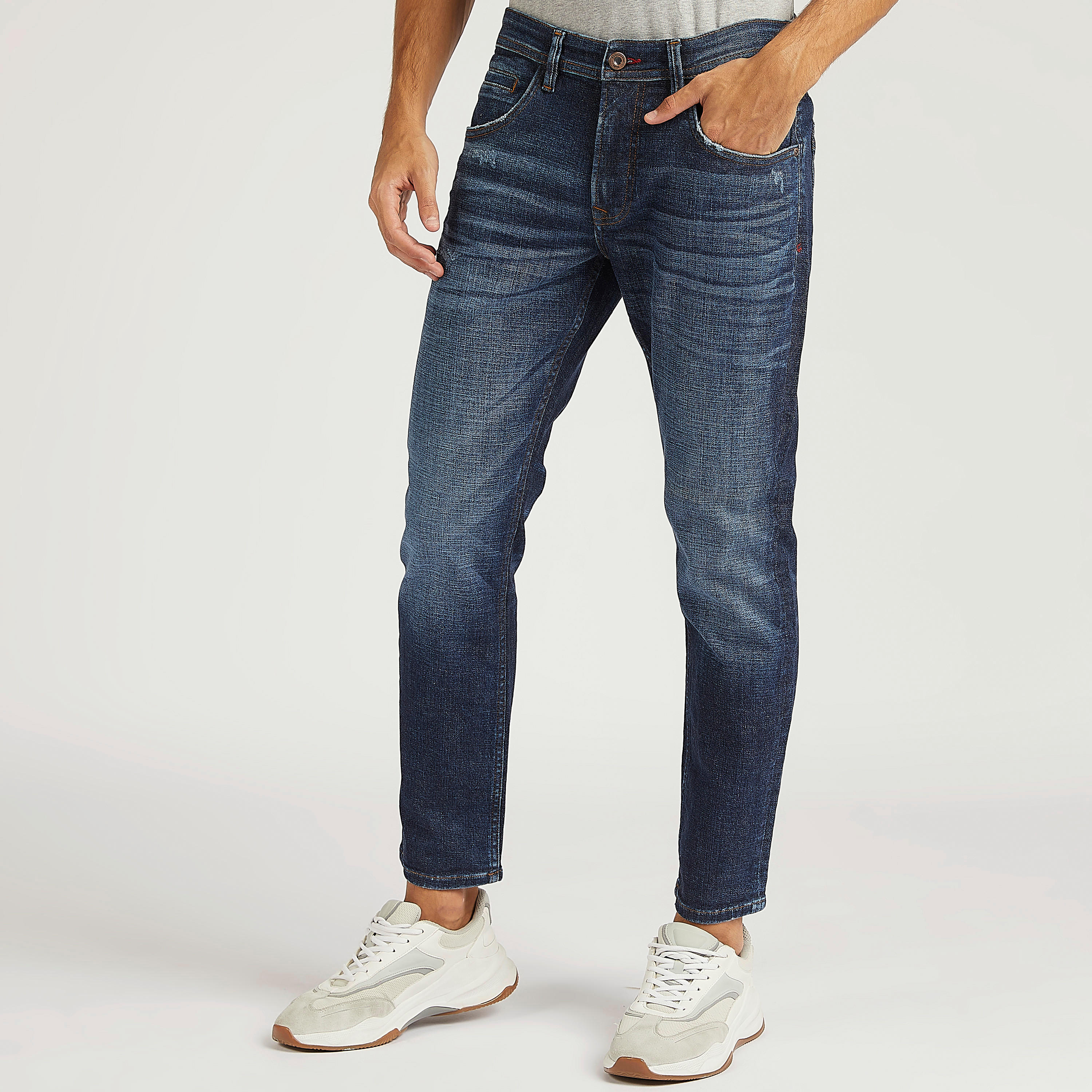 بنطلون جينز سادة بخصر مرتفع وجيوب-men-clothing-bottoms-jeans-image-4