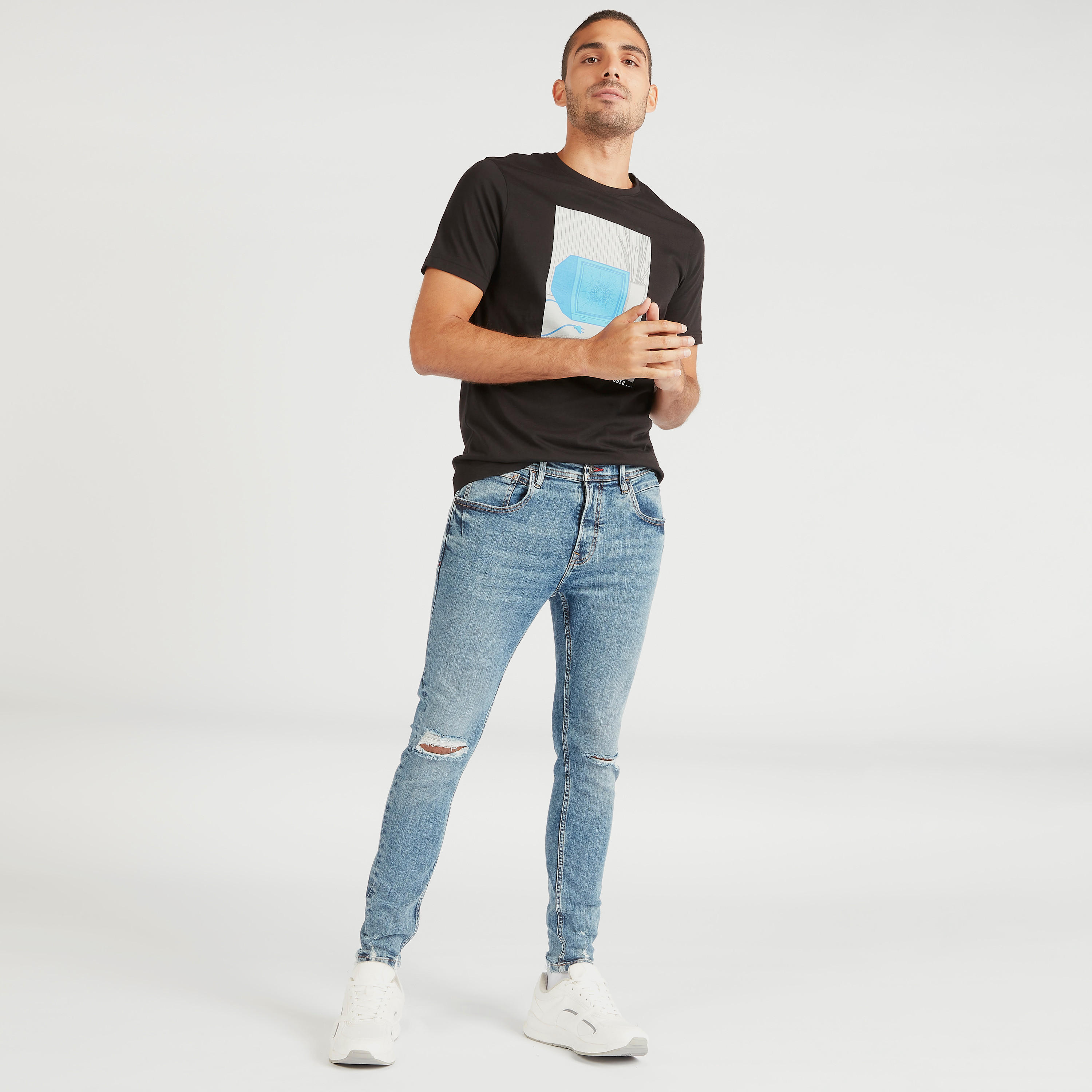 Lee Cooper Ripped Mid-Rise Denim Jeans with Button Closure-men-clothing-bottoms-jeans-image-2