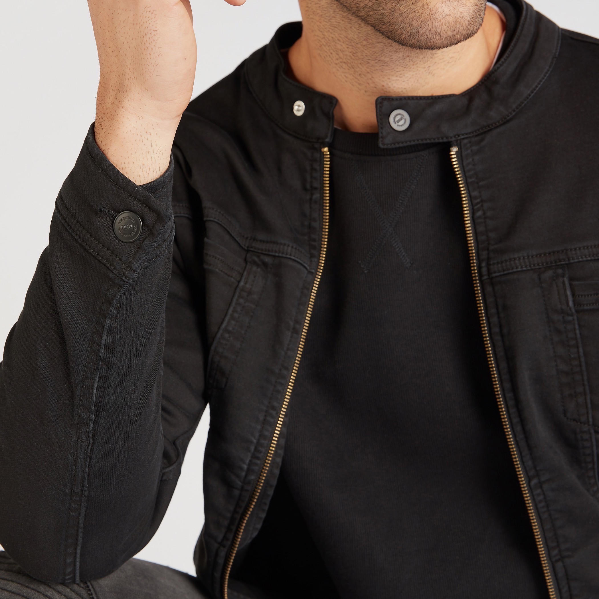 جاكيت بايكر دينم سادة بسحّاب وأكمام طويلة-men-clothing-jacketsandblazers-jackets-image-5