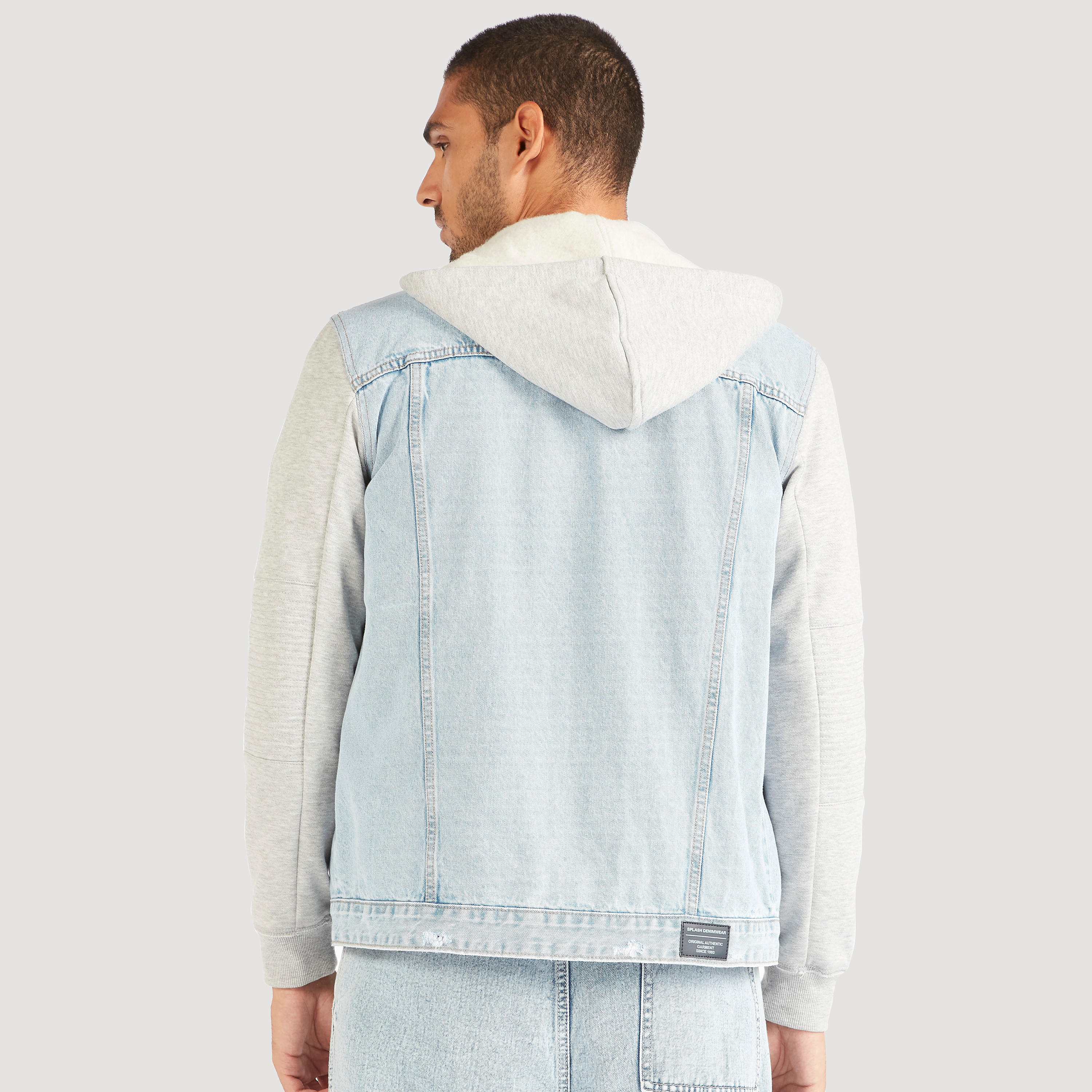 جاكيت دنيم سادة بقبعة وجيوب-men-clothing-jacketsandblazers-jackets-image-5