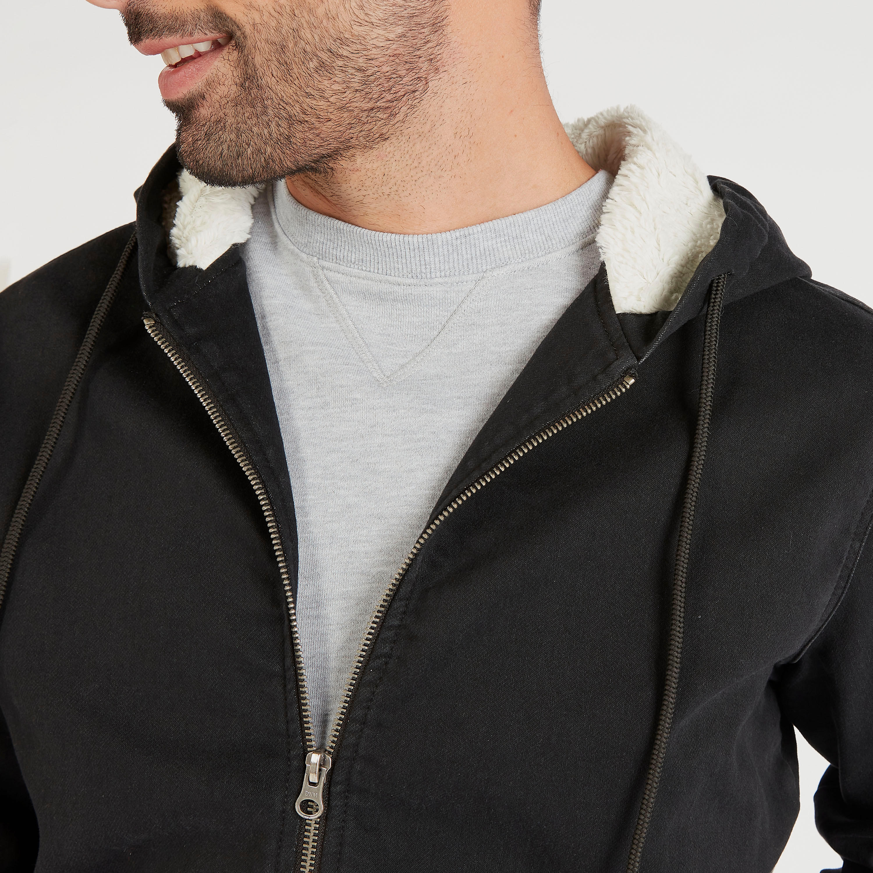 جاكيت دينم سادة بجيوب وقبعّة وسحّاب من لي كوبر-men-clothing-jacketsandblazers-jackets-image-1