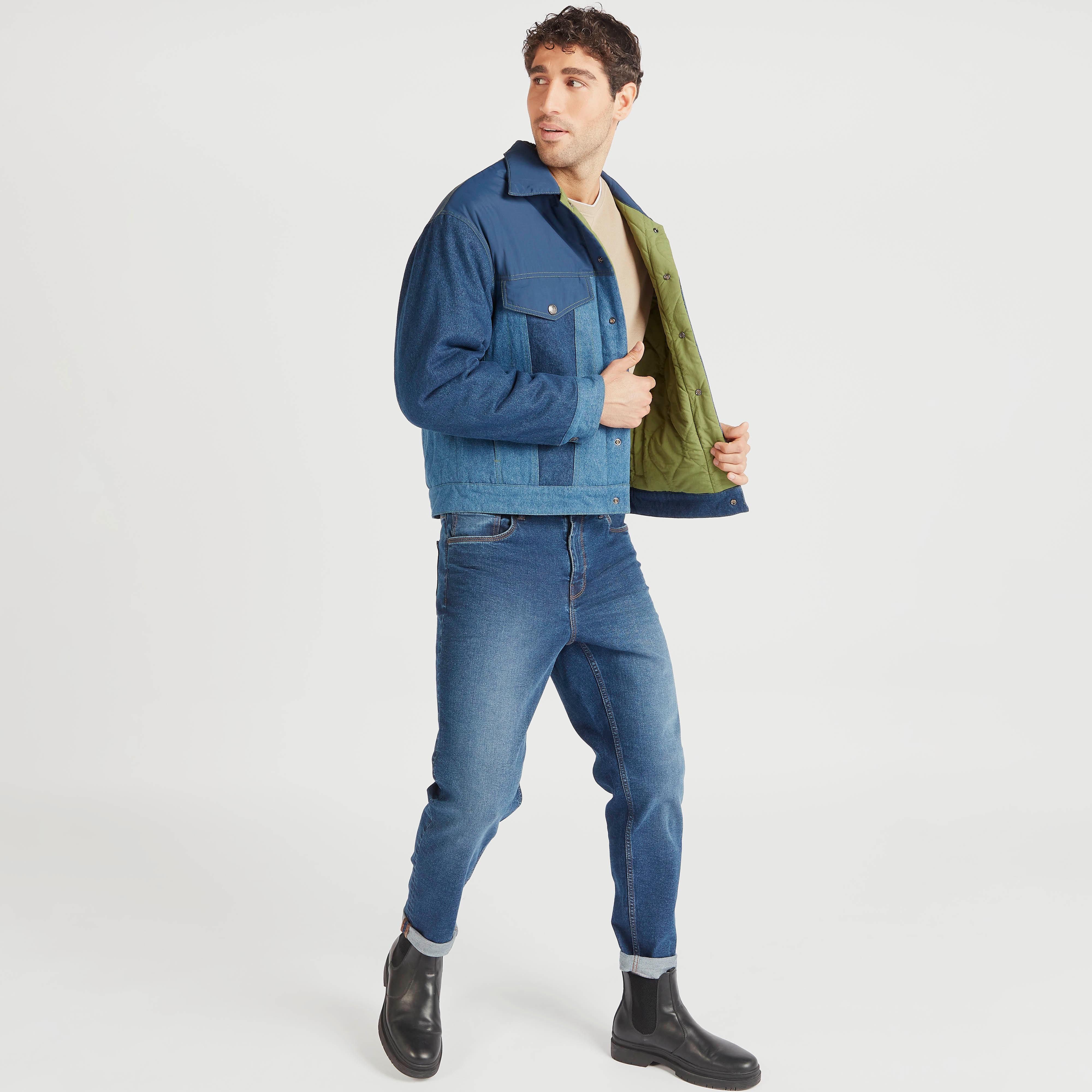 جاكيت خفيف سادة يستخدم على الوجهين بزر إغلاق وجيوب-men-clothing-jacketsandblazers-jackets-image-2