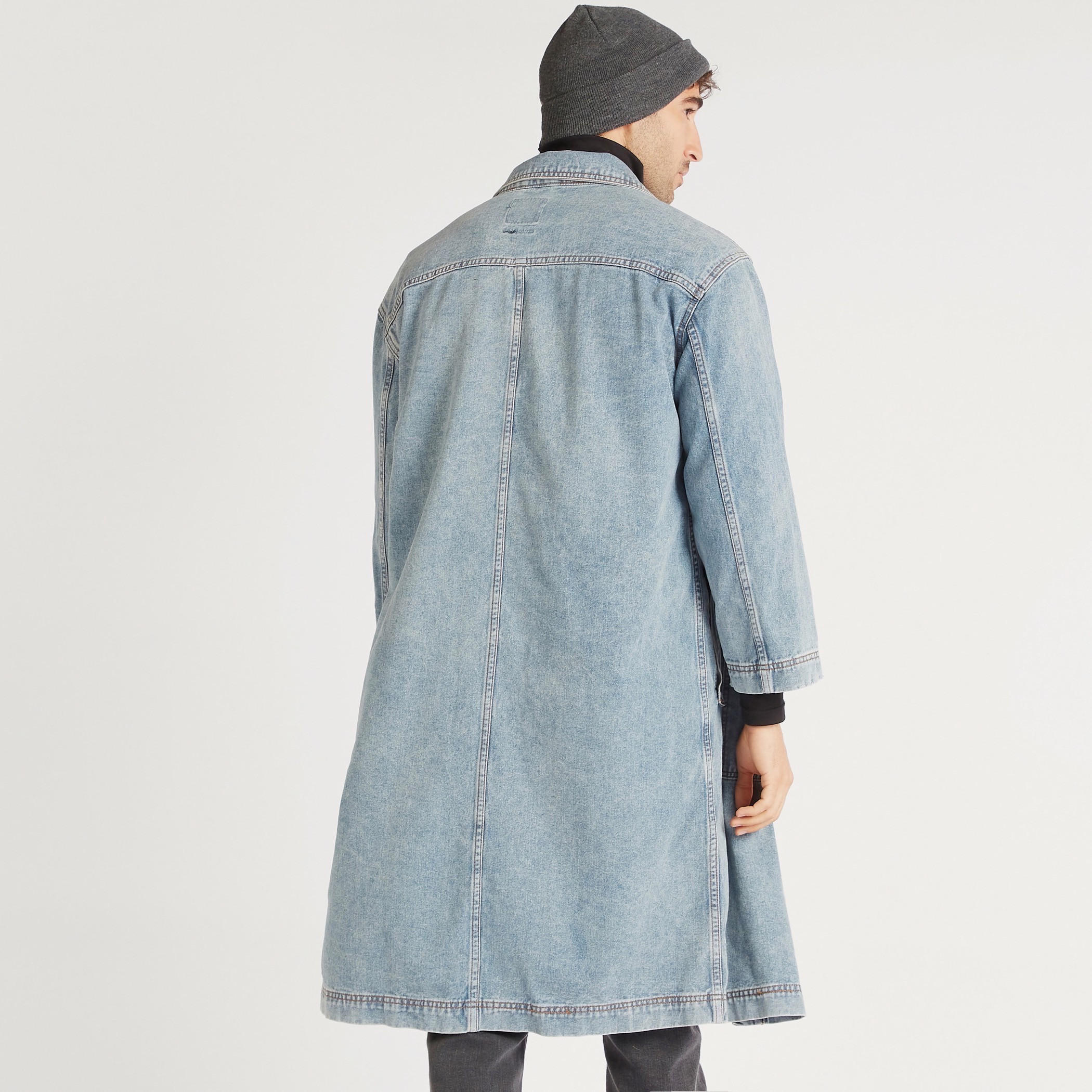 جاكيت دنيم سادة طويل بزر إغلاق وجيوب-men-clothing-jacketsandblazers-jackets-image-4