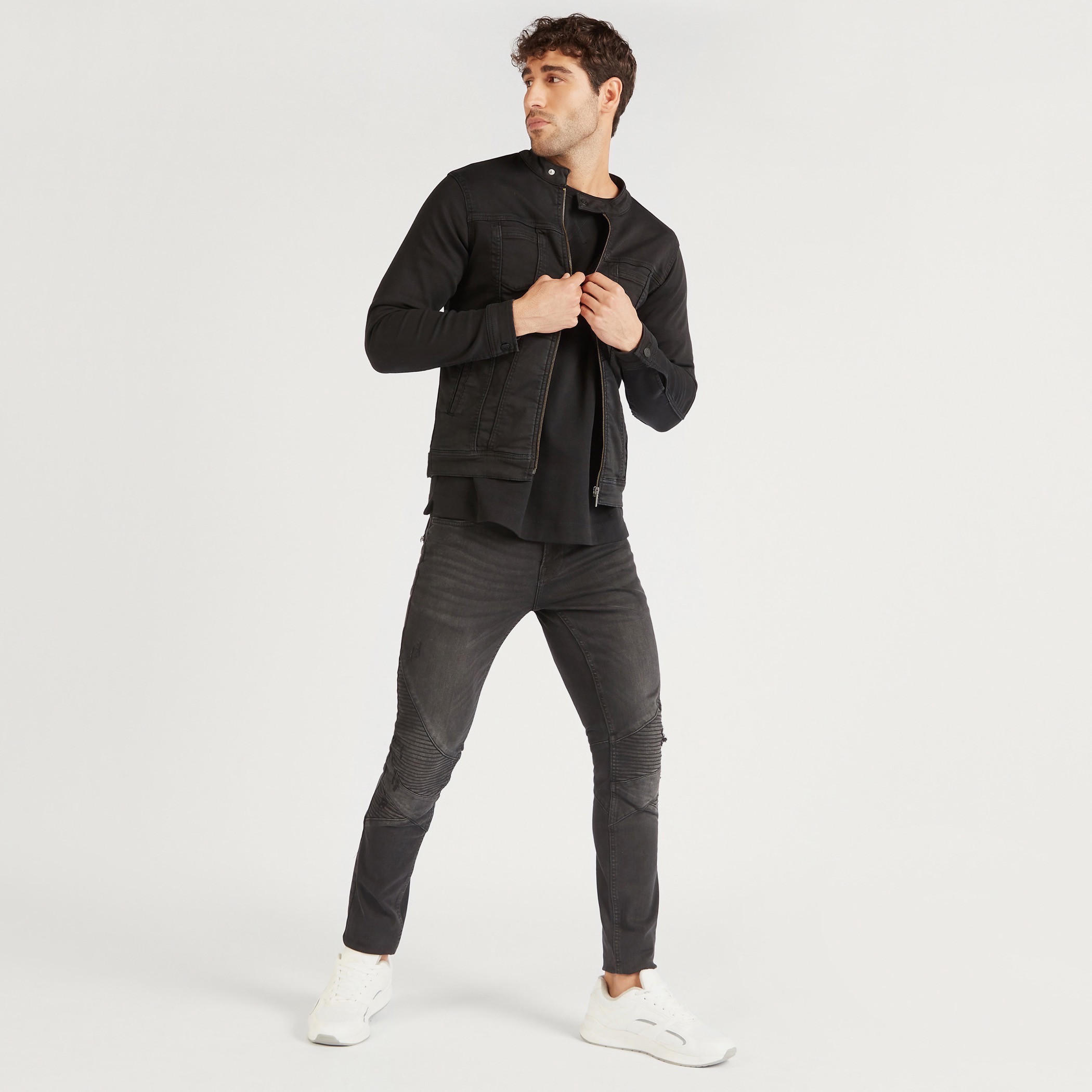 Solid Jeans with Pockets and Button Closure-men-clothing-bottoms-jeans-image-2
