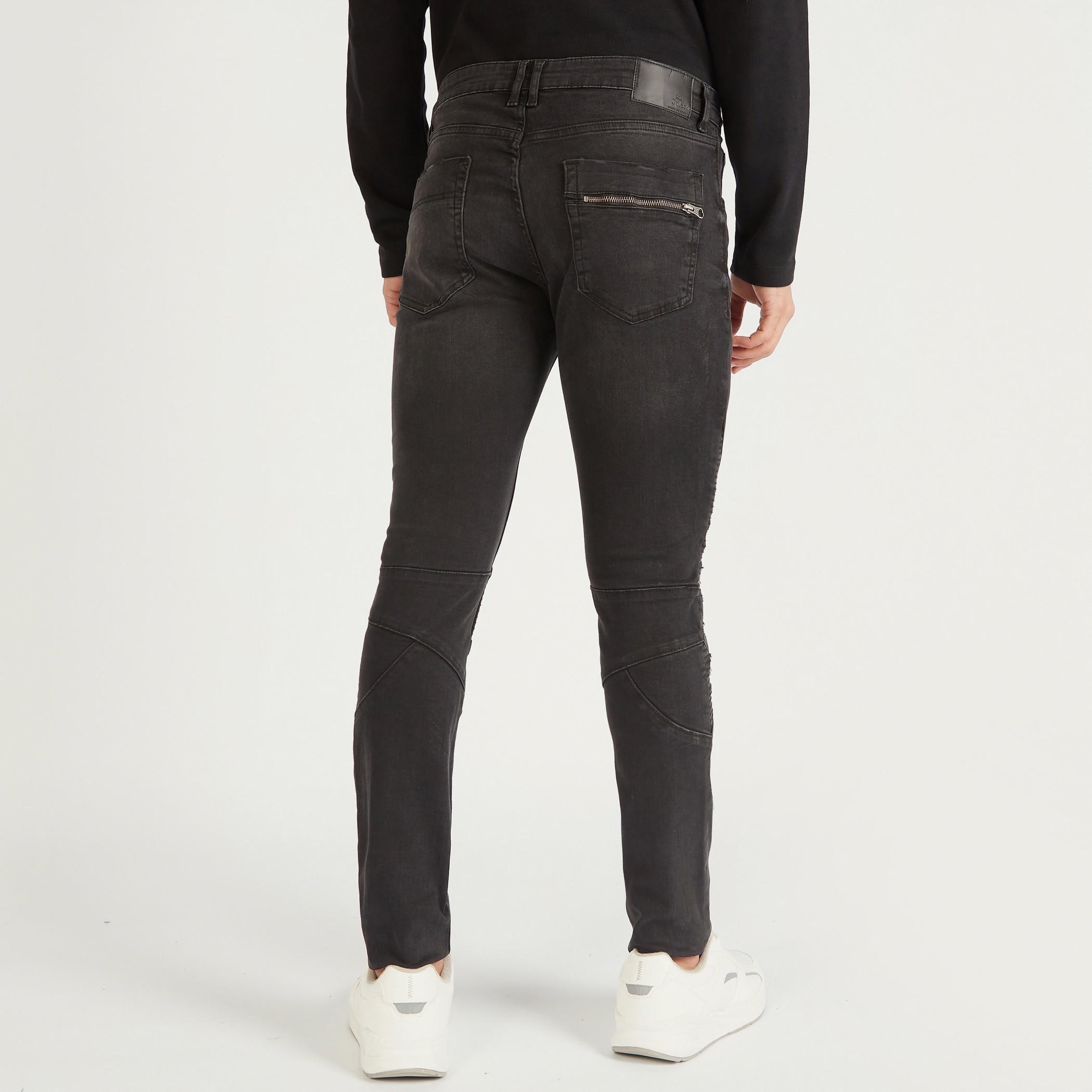 Solid Jeans with Pockets and Button Closure-men-clothing-bottoms-jeans-image-4