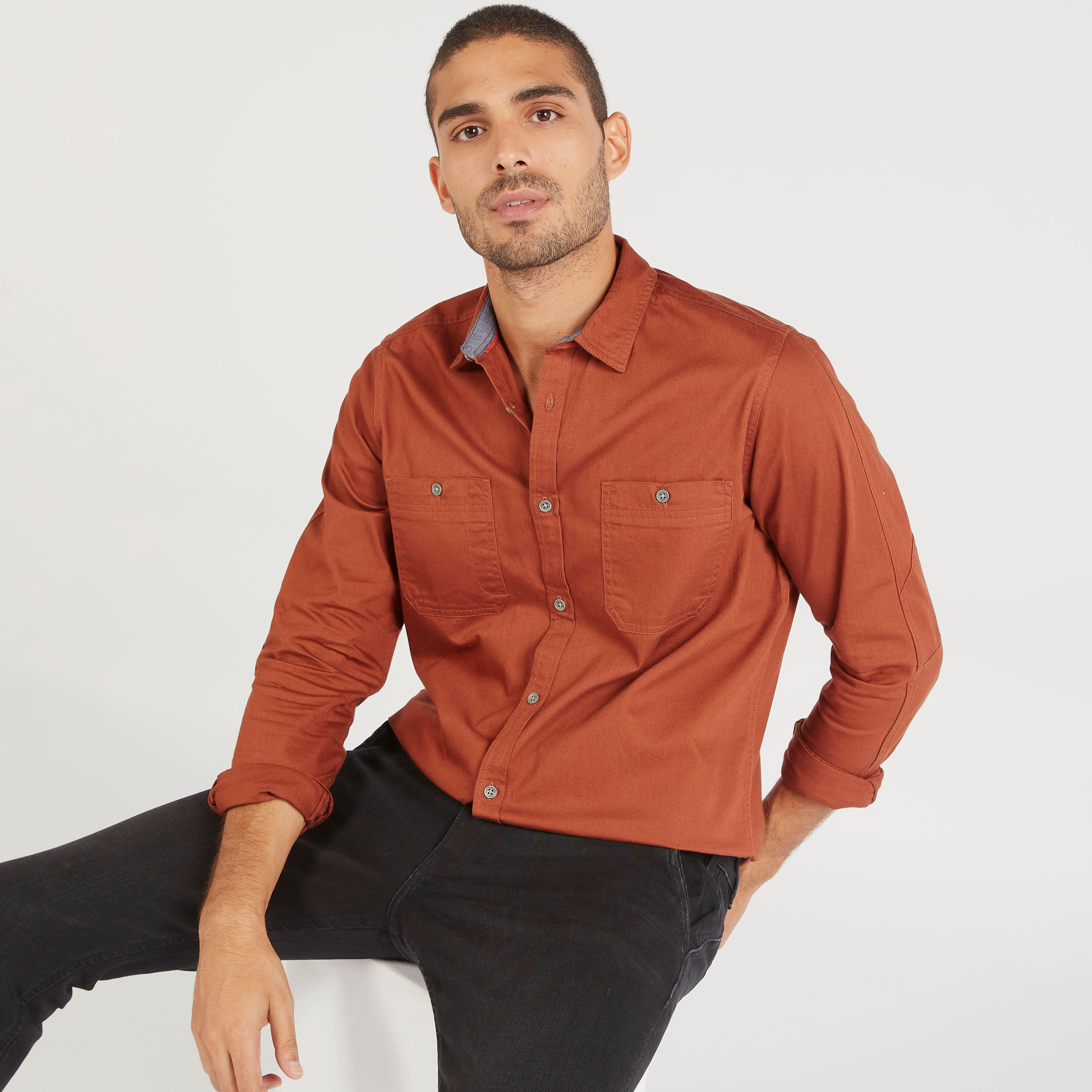 قميص سادة بأكمام طويلة وجيوب-men-clothing-shirts-image-5