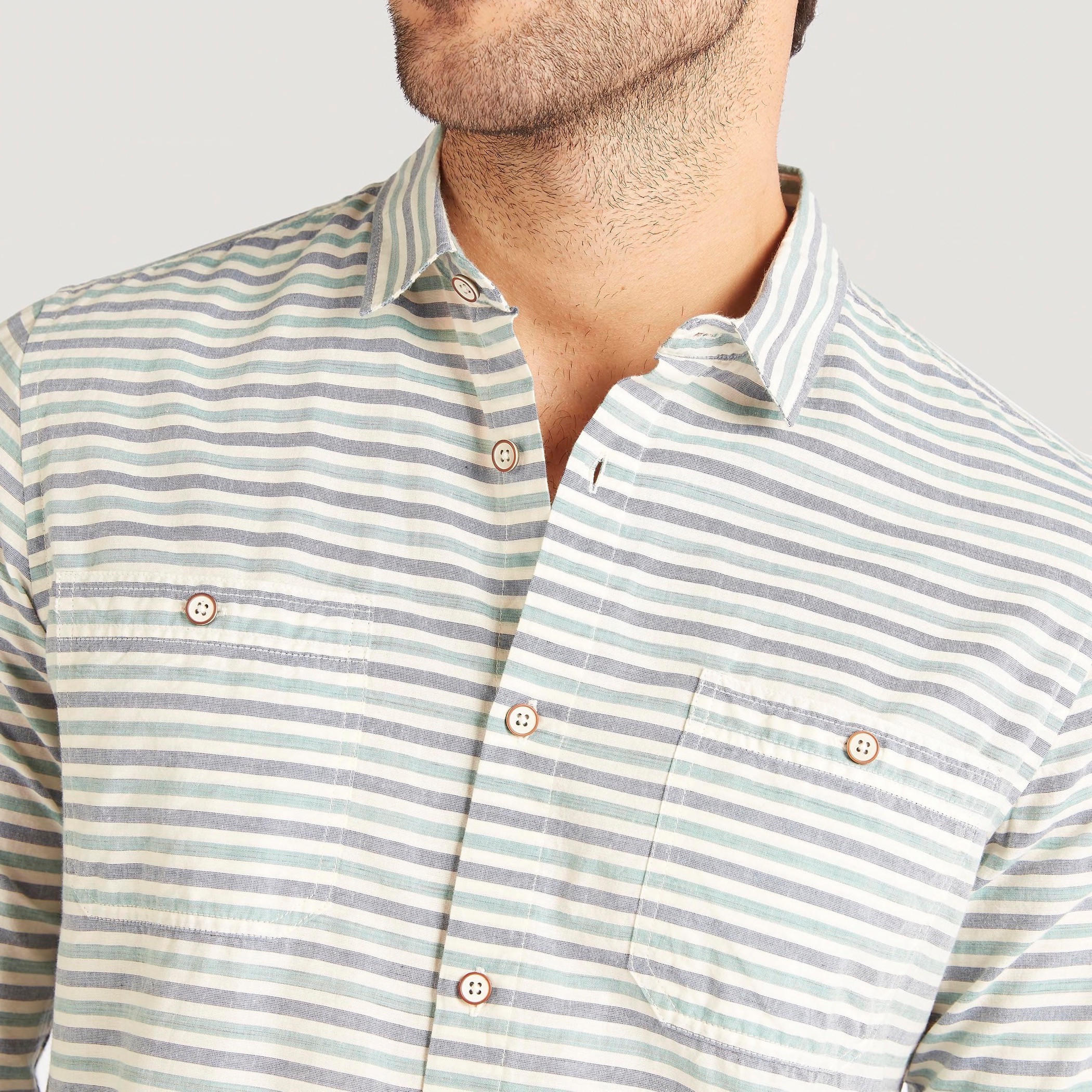قميص مقلّم بأكمام طويلة وزر من لي كوبر-men-clothing-shirts-image-3