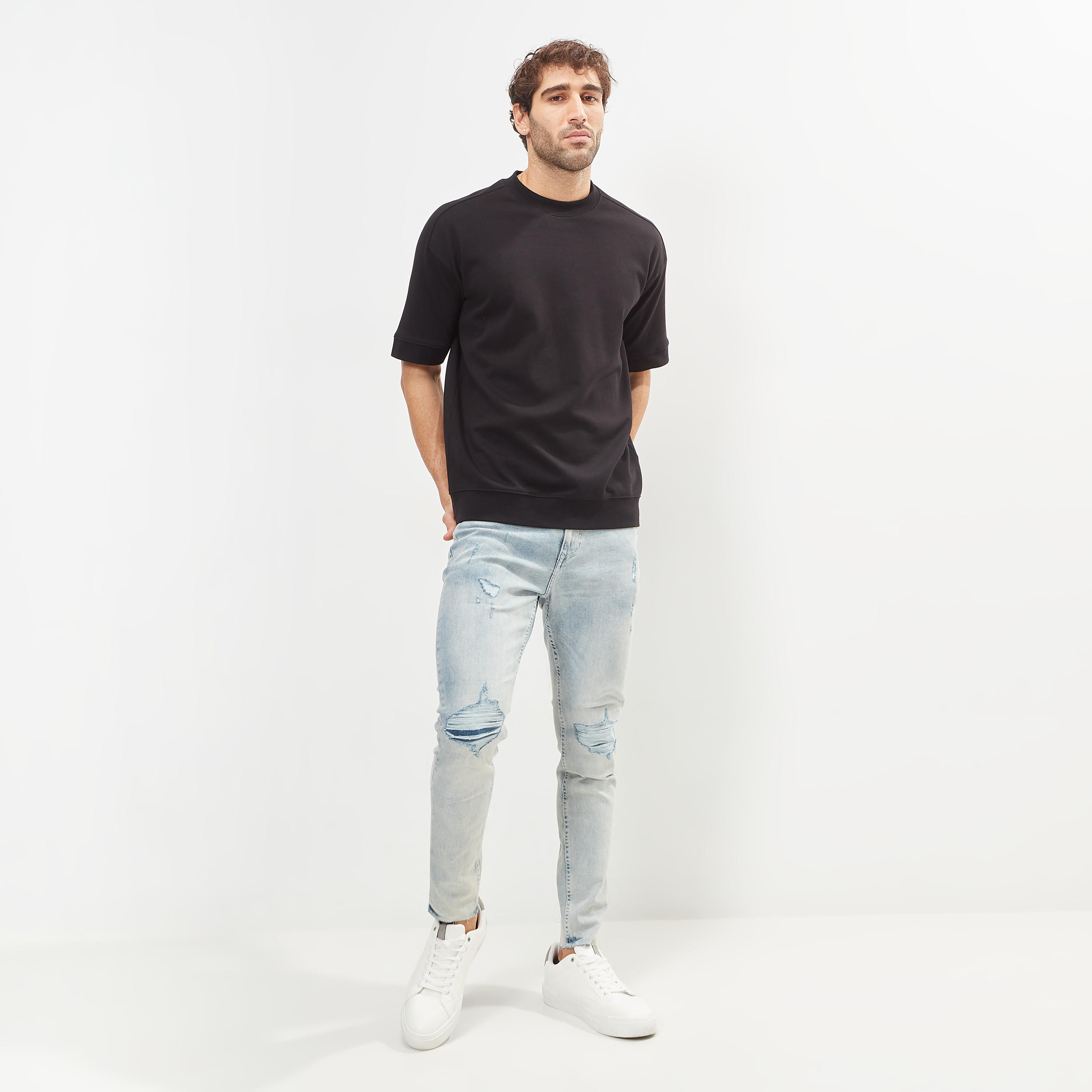 Ripped Carrot Fit Denim Jeans with Button Closure-men-clothing-bottoms-jeans-image-17