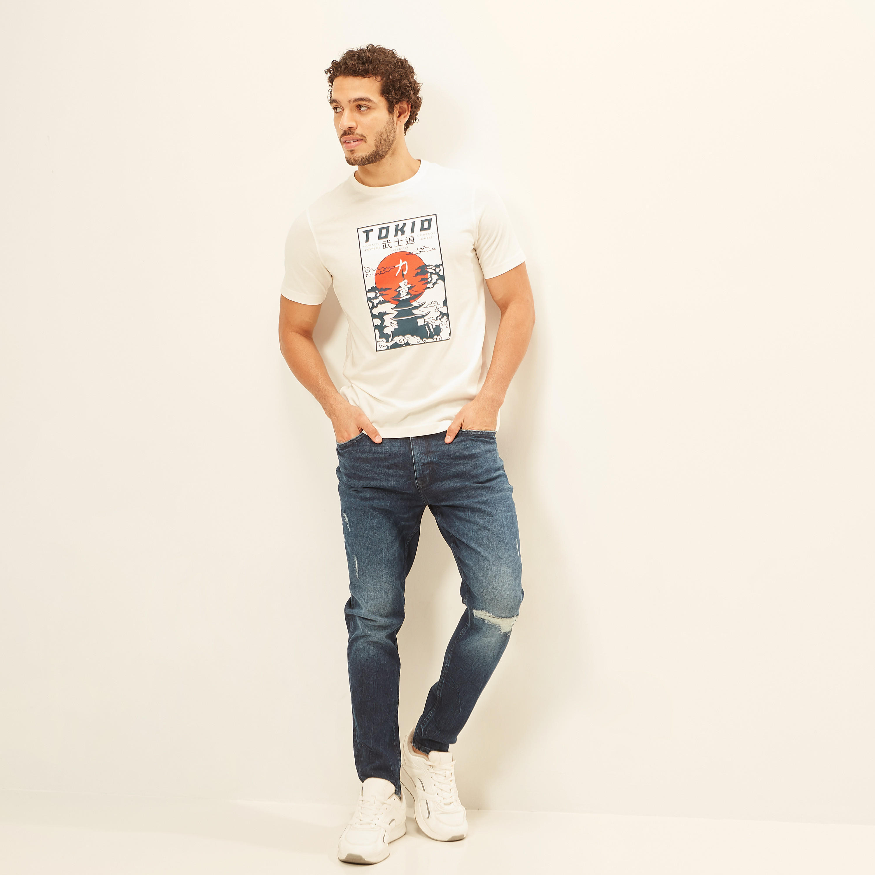 Ripped Carrot Fit Denim Jeans with Button Closure-men-clothing-bottoms-jeans-image-2