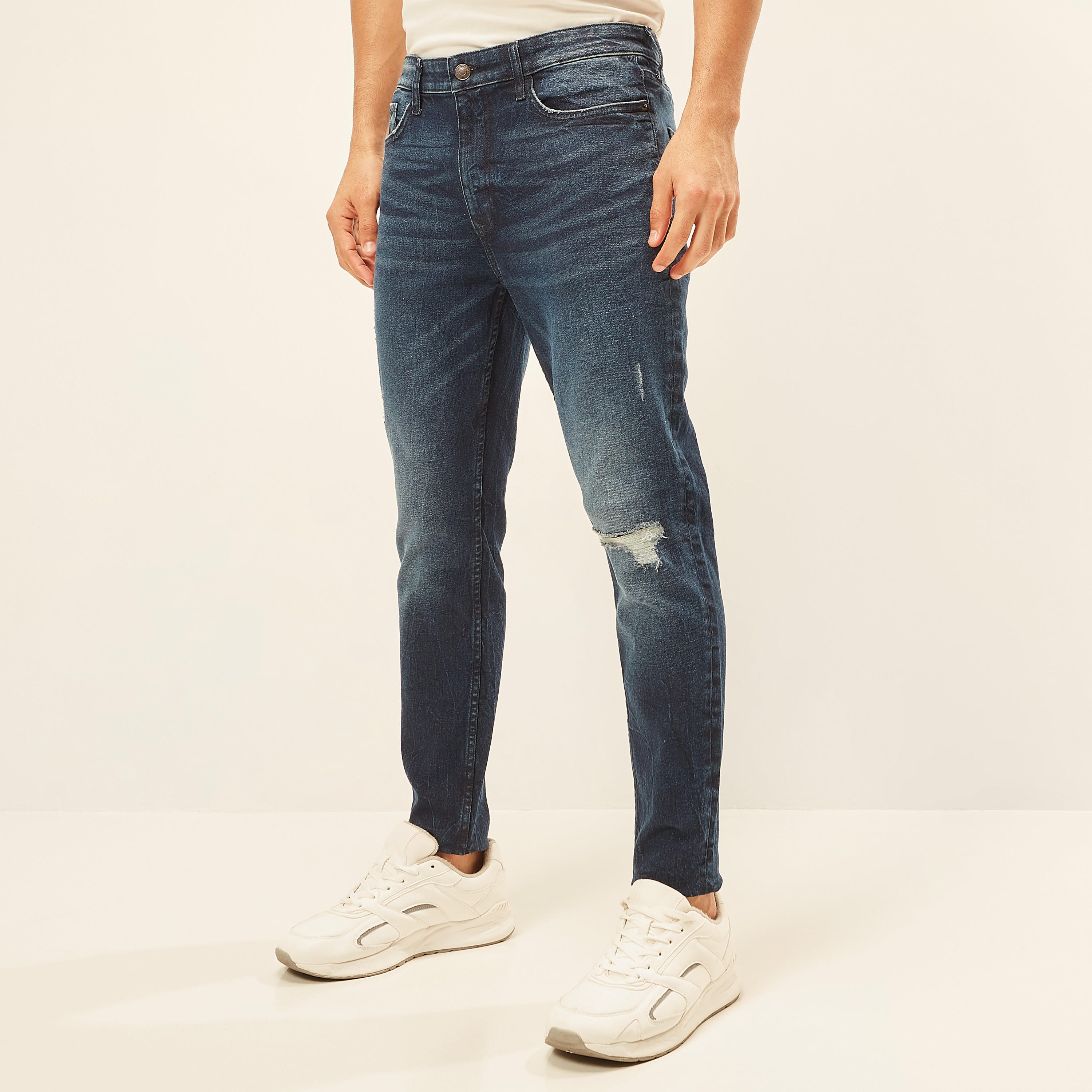 Ripped Carrot Fit Denim Jeans with Button Closure-men-clothing-bottoms-jeans-image-6