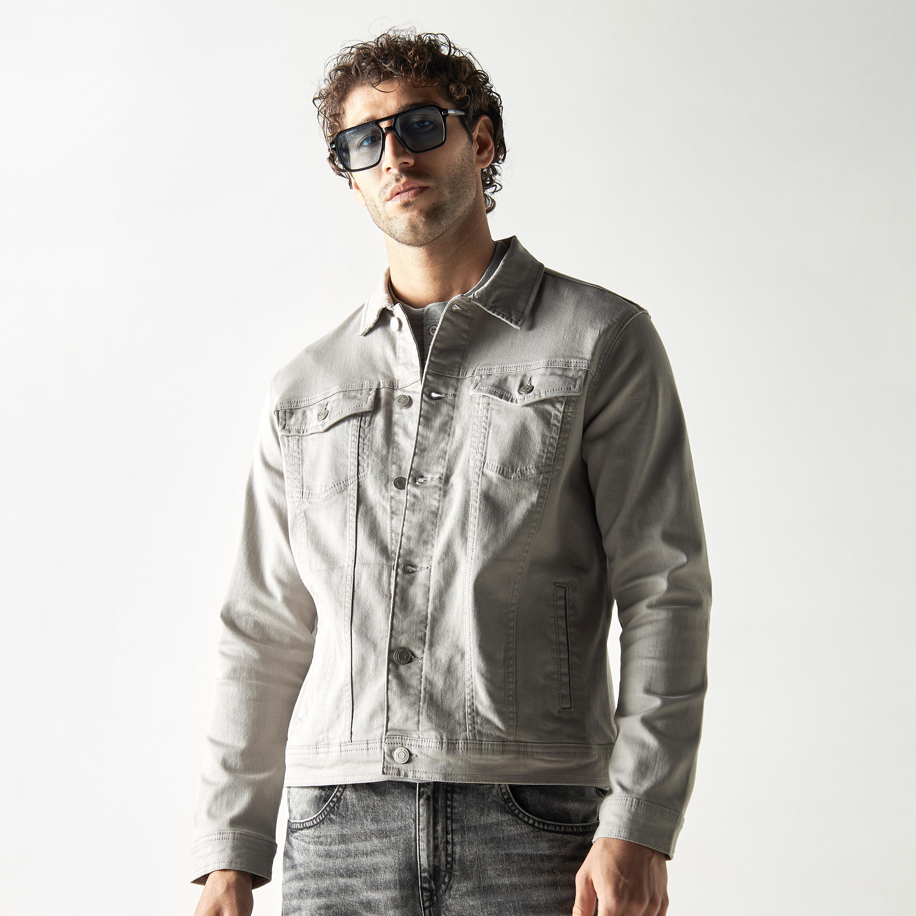 جاكيت دنيم بأكمام طويلة وجيوب-men-clothing-jacketsandblazers-jackets-image-5