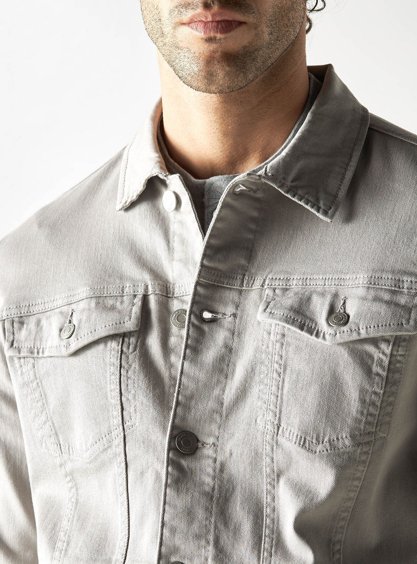 جاكيت دنيم بأكمام طويلة وجيوب-men-clothing-jacketsandblazers-jackets-image-2