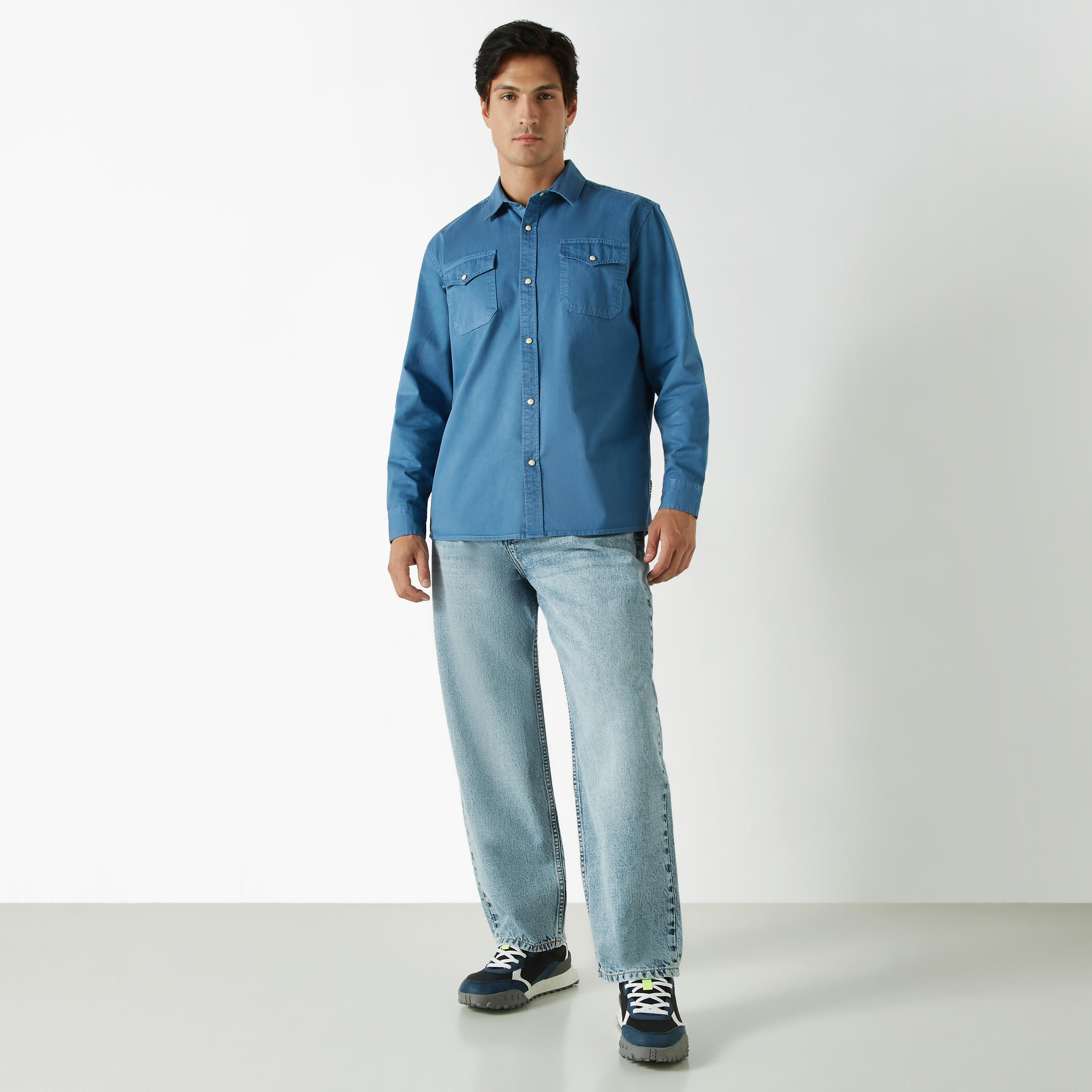 Baggy Fit Jeans with Button Closure and Pockets-men-clothing-bottoms-jeans-image-6