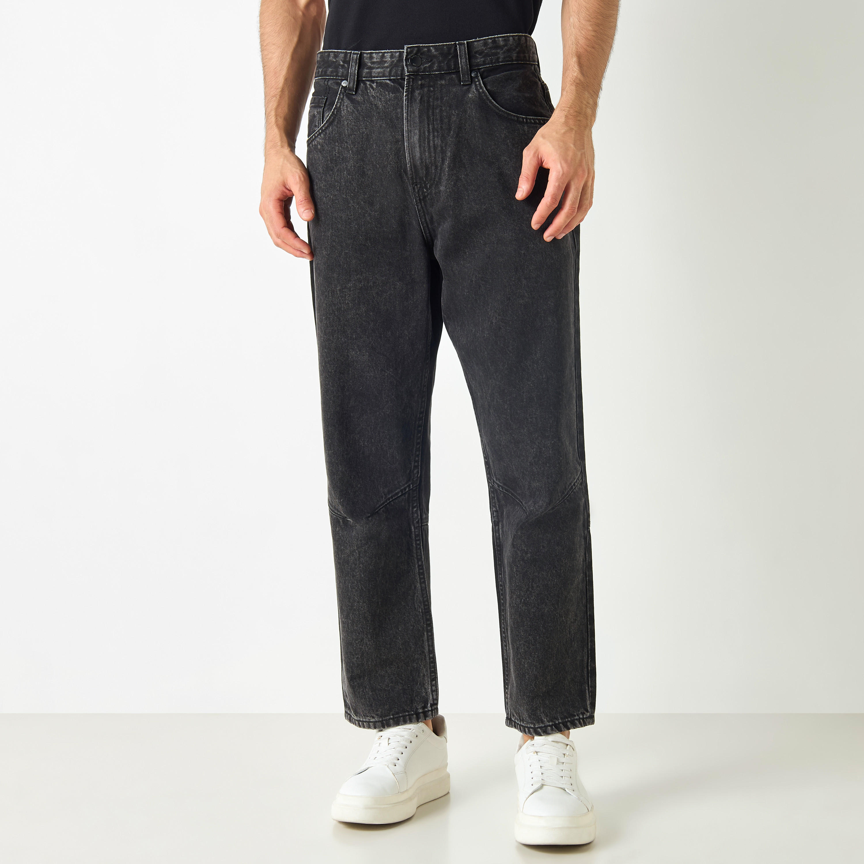 بنطلون جينز بقصة عادية وجيوب-men-clothing-bottoms-jeans-image-5
