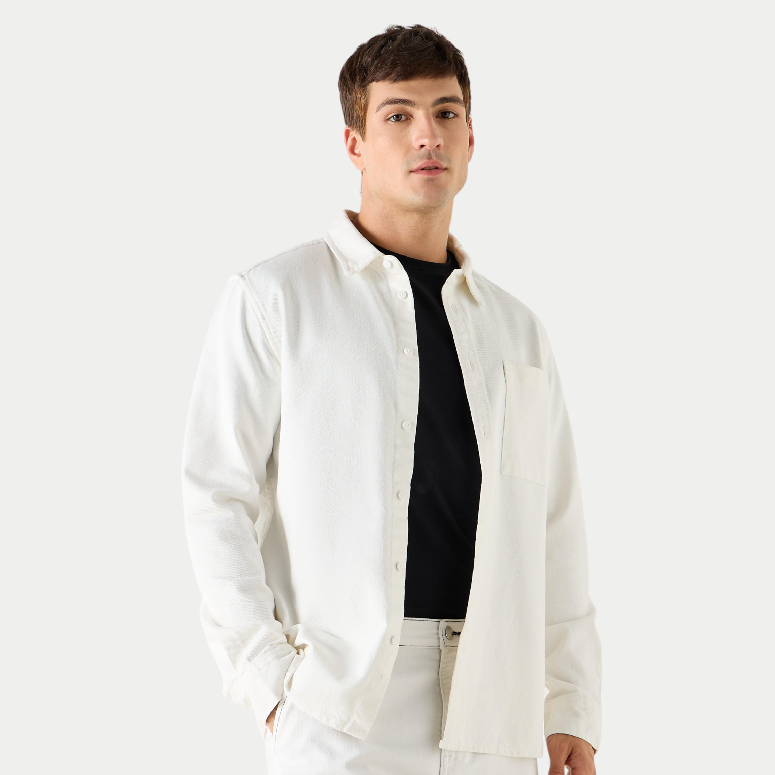 قميص دينم بقصة عادية وأكمام طويلة-men-clothing-shirts-image-1