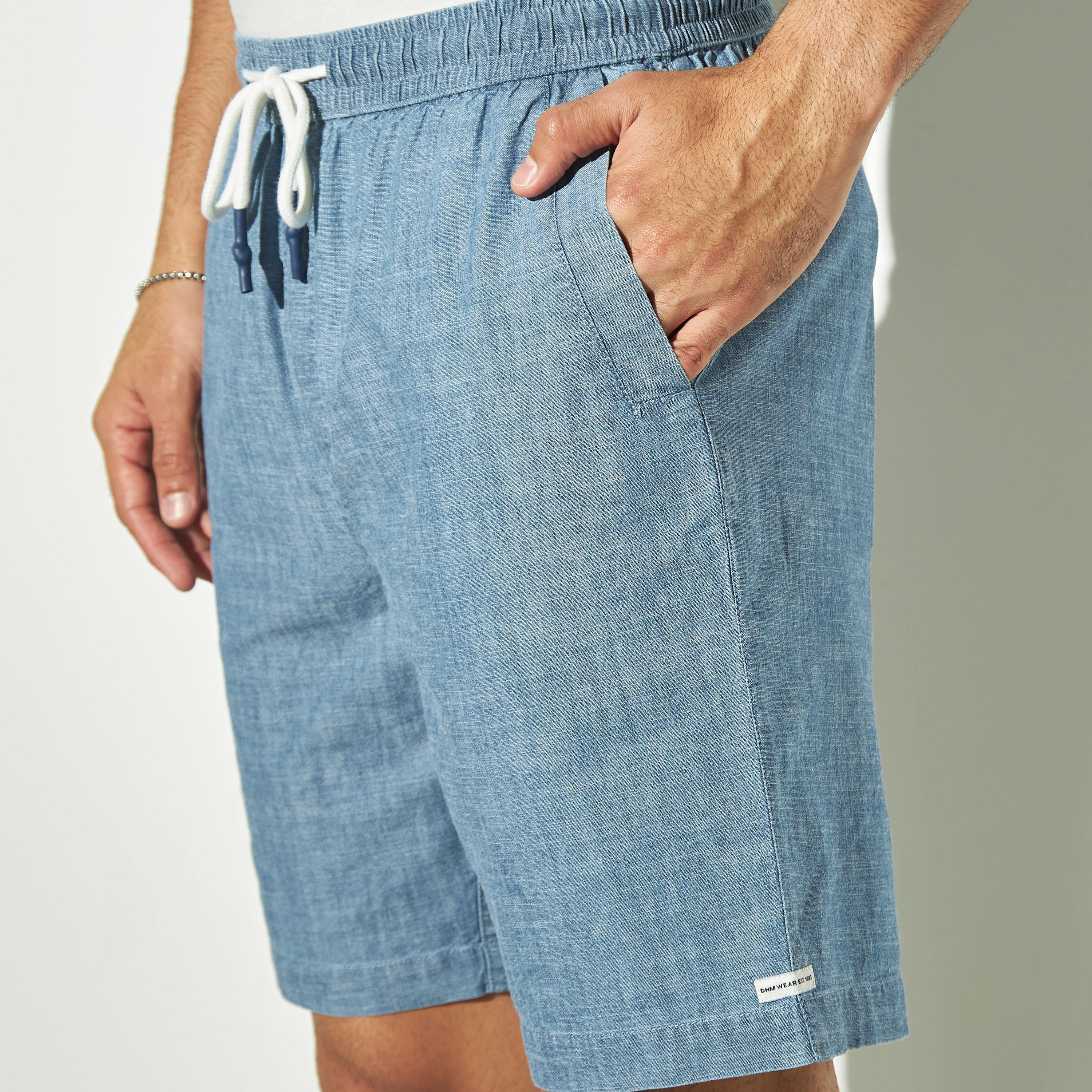 شورت سادة برباط إغلاق وجيوب-men-clothing-bottoms-shorts-image-1