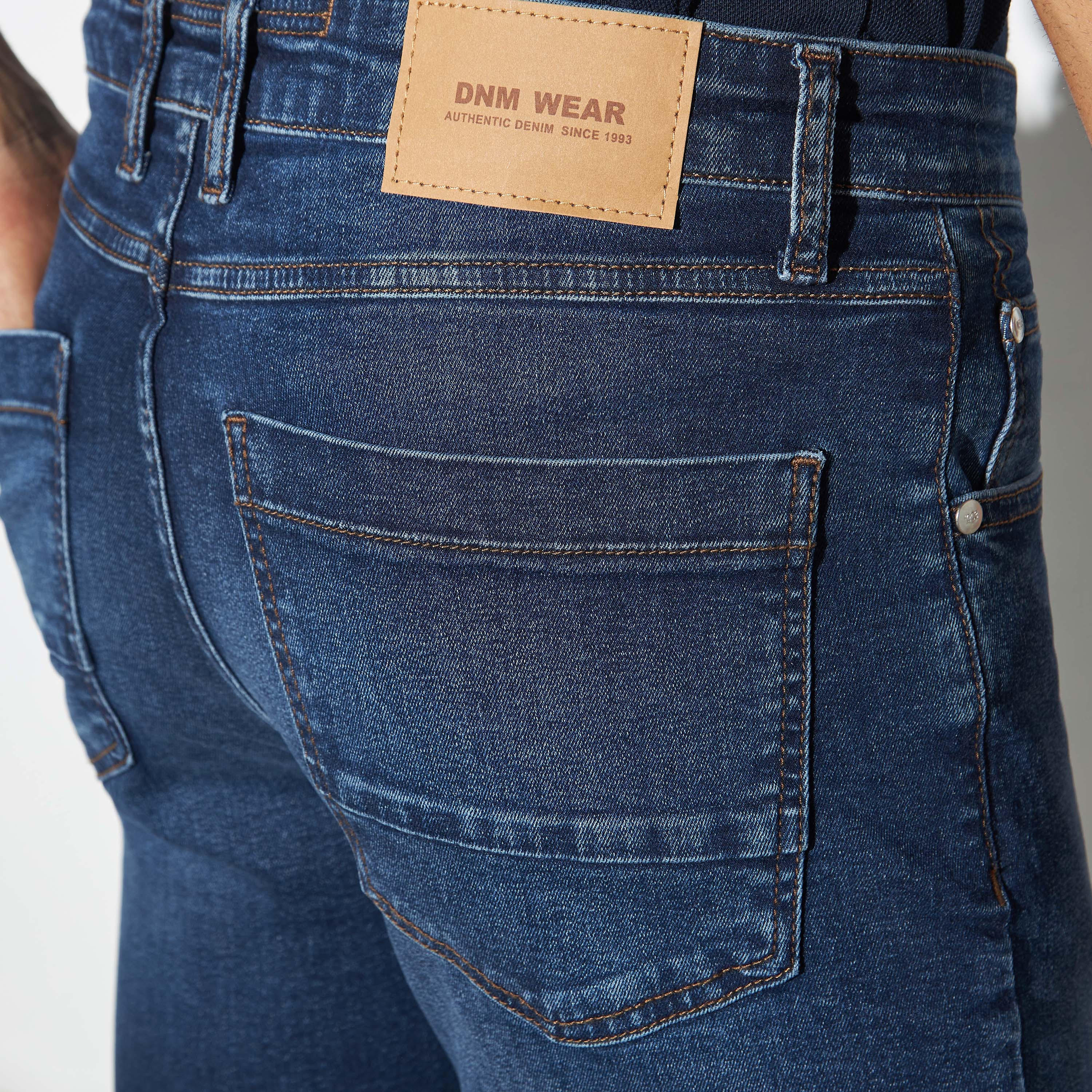 بنطلون جينز بقصّة سكيني وجيوب-men-clothing-bottoms-jeans-image-18