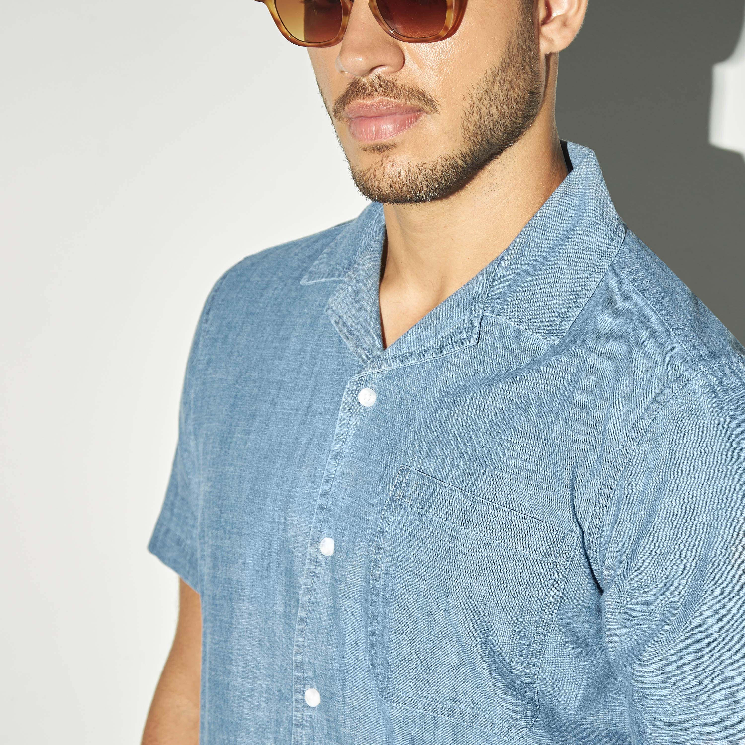 قميص ريزورت سادة بأكمام قصيرة وجيب-men-clothing-shirts-image-4