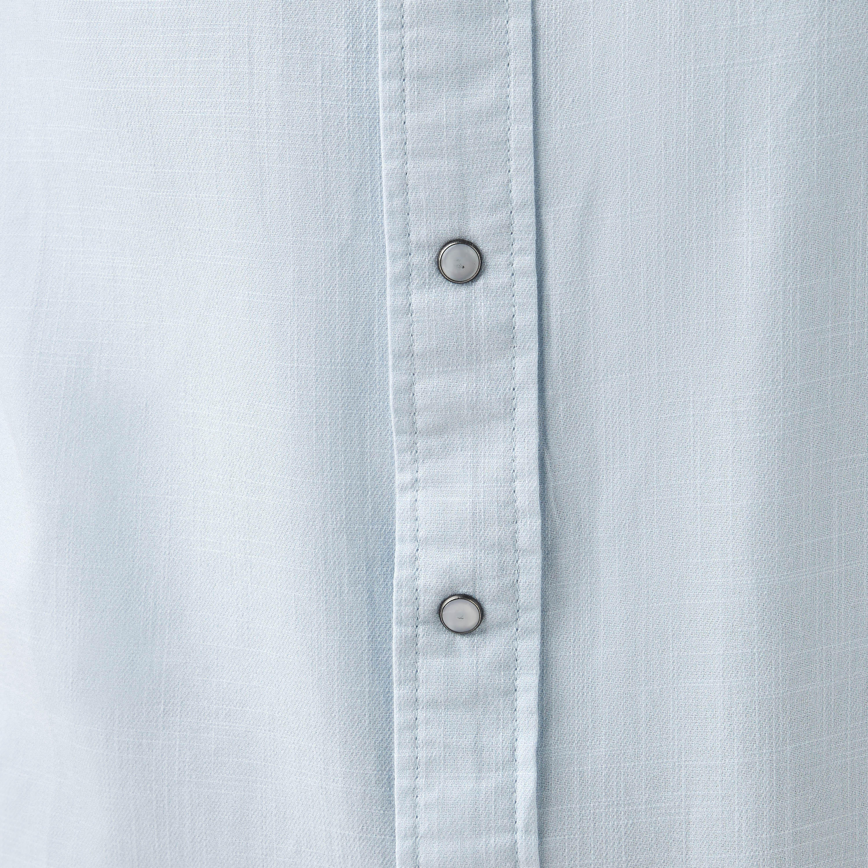 قميص بقصة عادية وتفاصيل جيب وأكمام قصيرة-men-clothing-shirts-image-5
