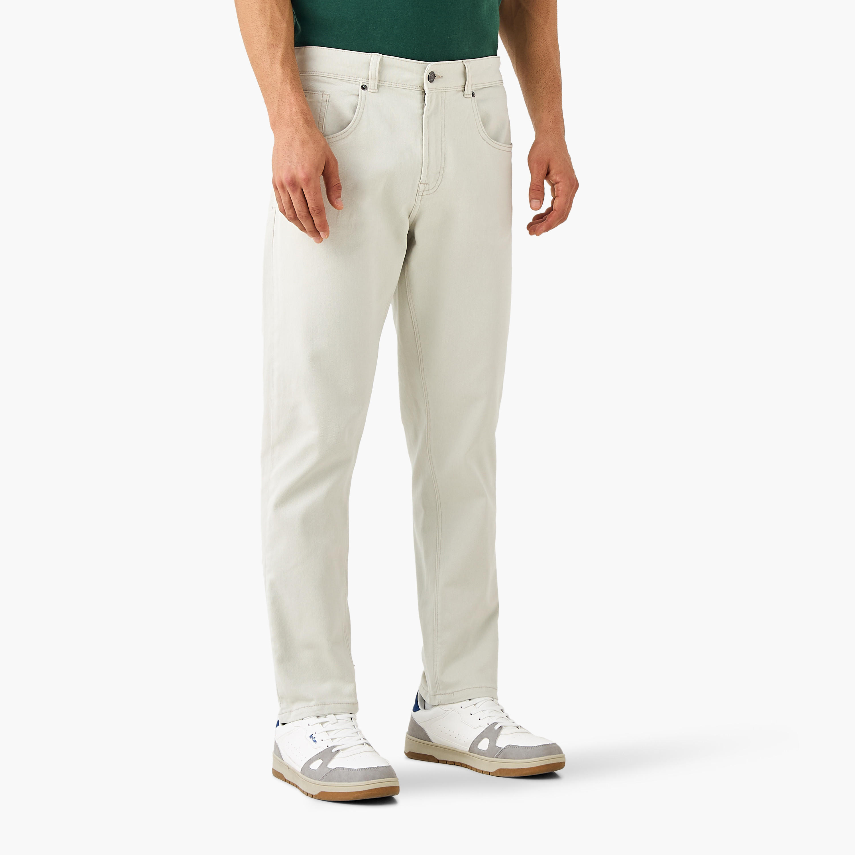 بنطلون جينز بقصّة سليم وخصر متوسط الارتفاع وزر إغلاق-men-clothing-bottoms-jeans-image-5