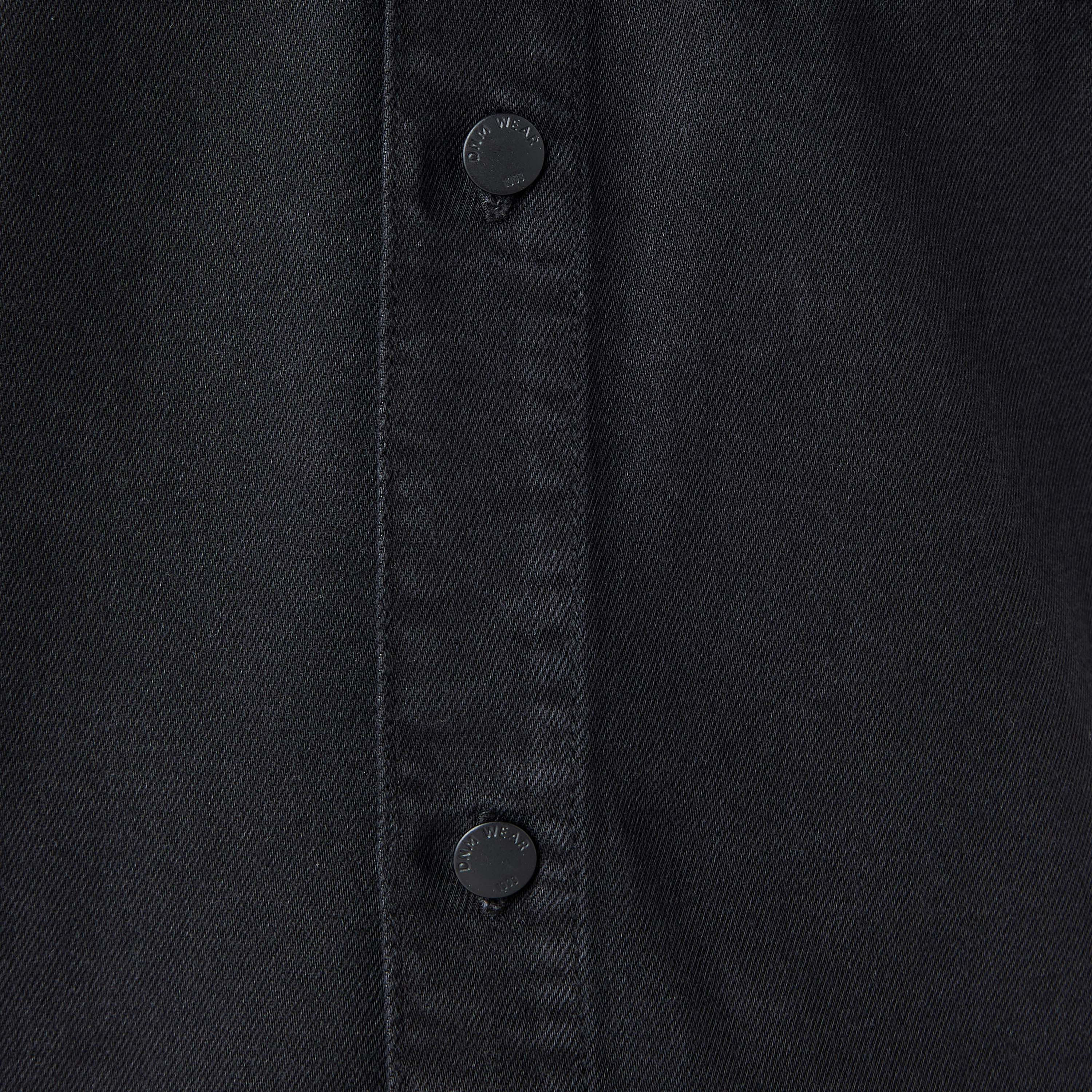 قميص دينم بياقة وقصة عادية وجيب على الصدر-men-clothing-shirts-image-1