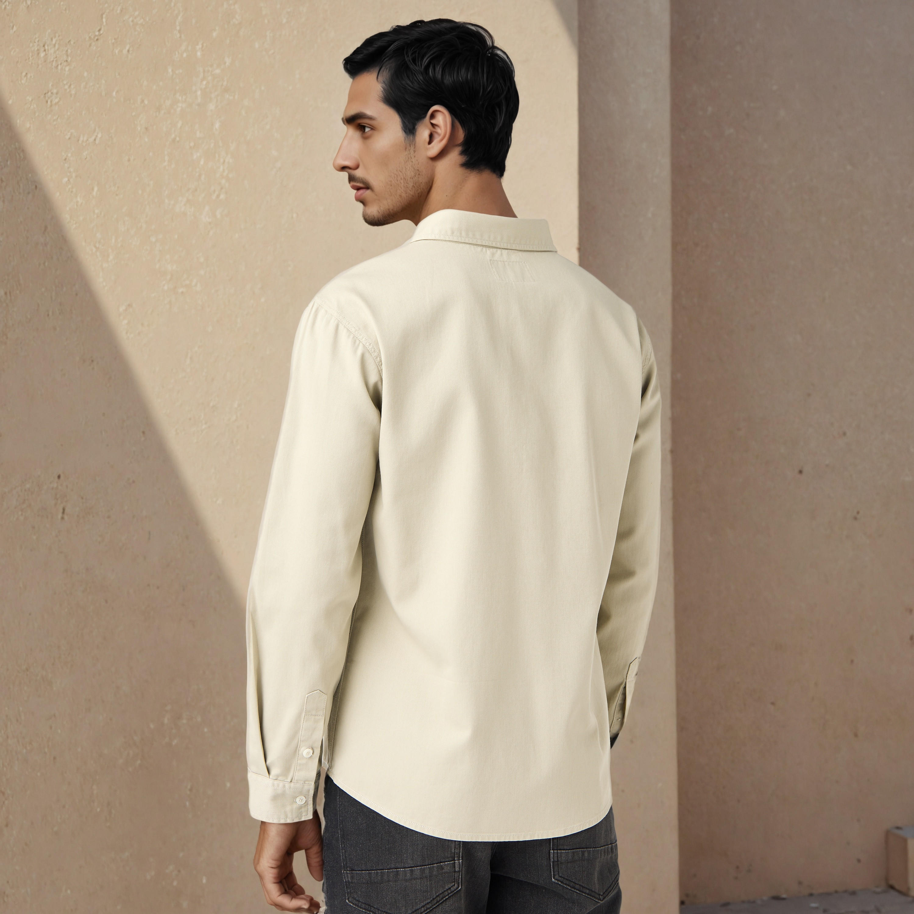 قميص بقصة عادية وأكمام طويلة-men-clothing-shirts-image-2