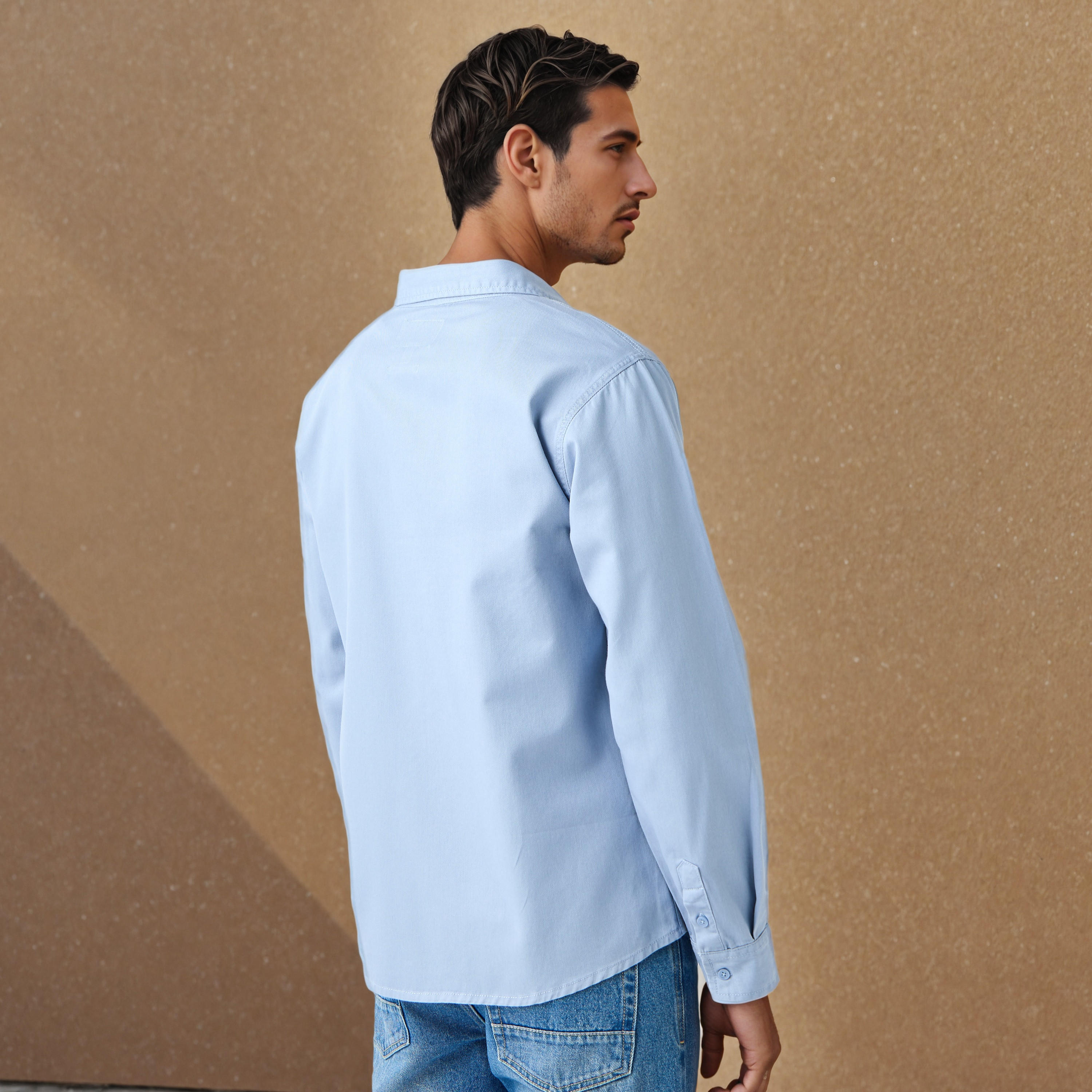 قميص بقصة عادية وأكمام طويلة-men-clothing-shirts-image-3