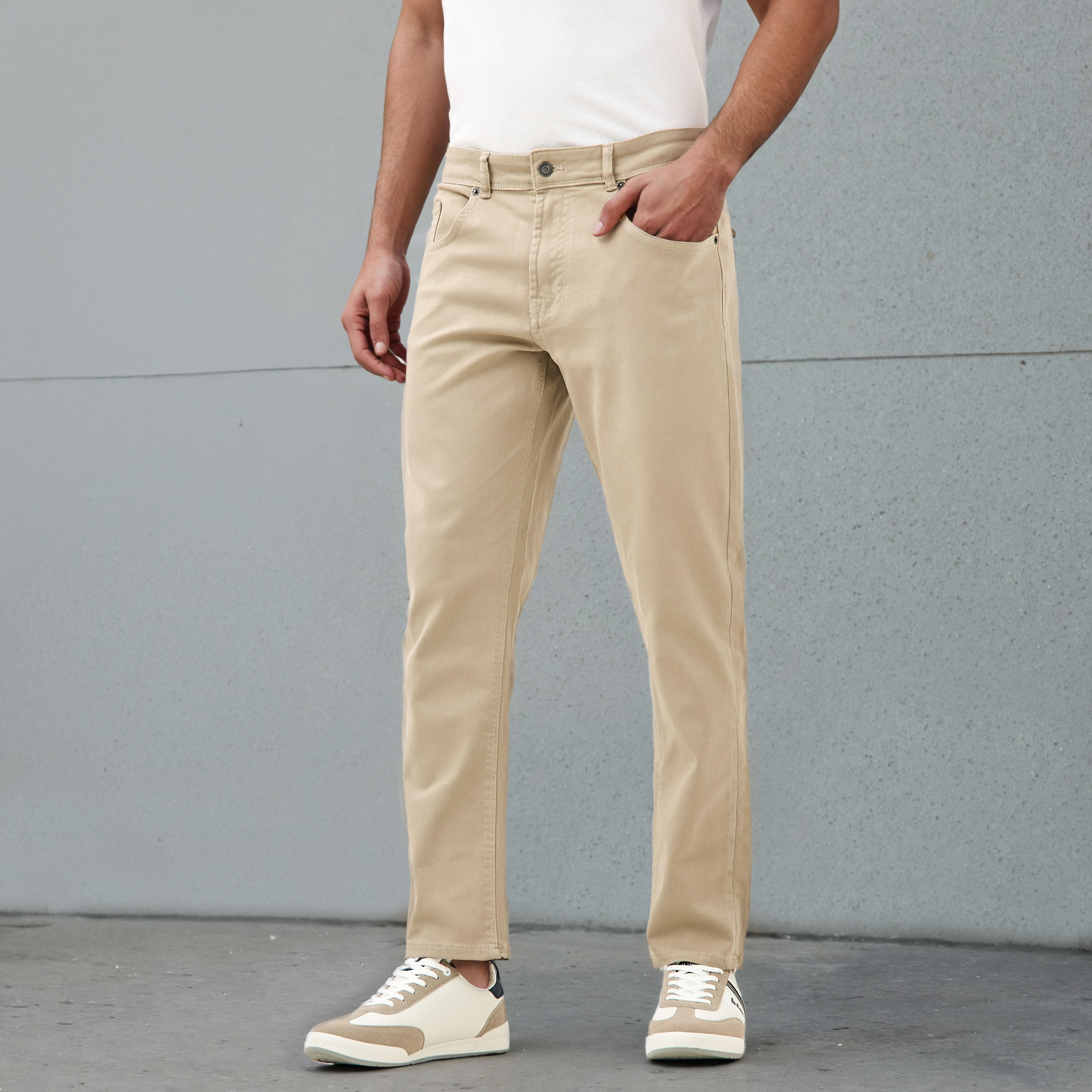 بنطلون جينز بقصّة ضيّقة-men-clothing-bottoms-jeans-image-1