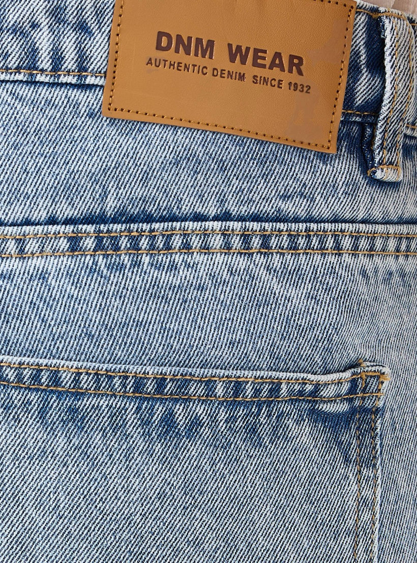 Men Straight Fit Mid-Rise Cargo Jeans-men-clothing-bottoms-jeans-image-4