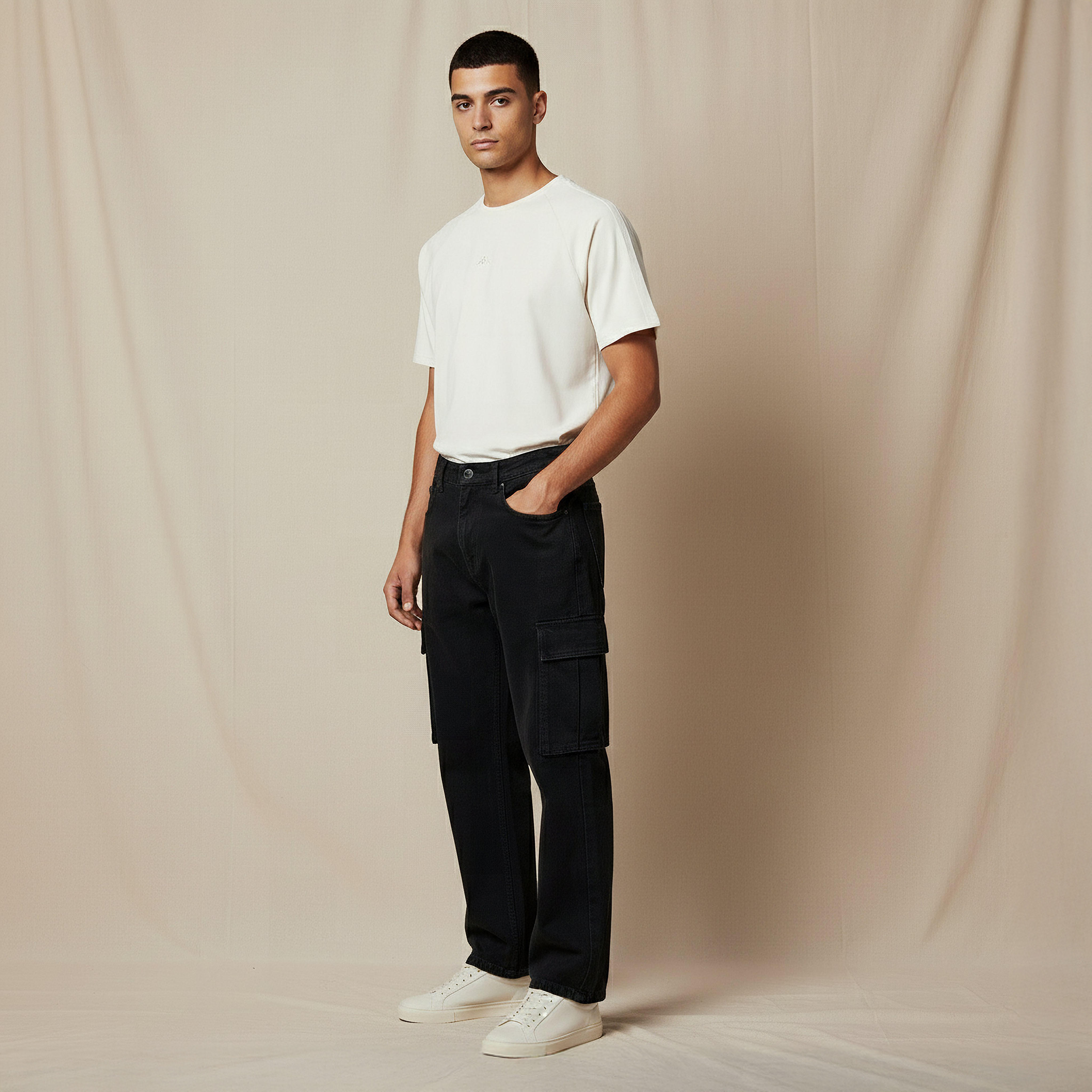 بنطلون جينز رجالي كارجو بقصة عادية وخصر متوسط الارتفاع-men-clothing-bottoms-jeans-image-3