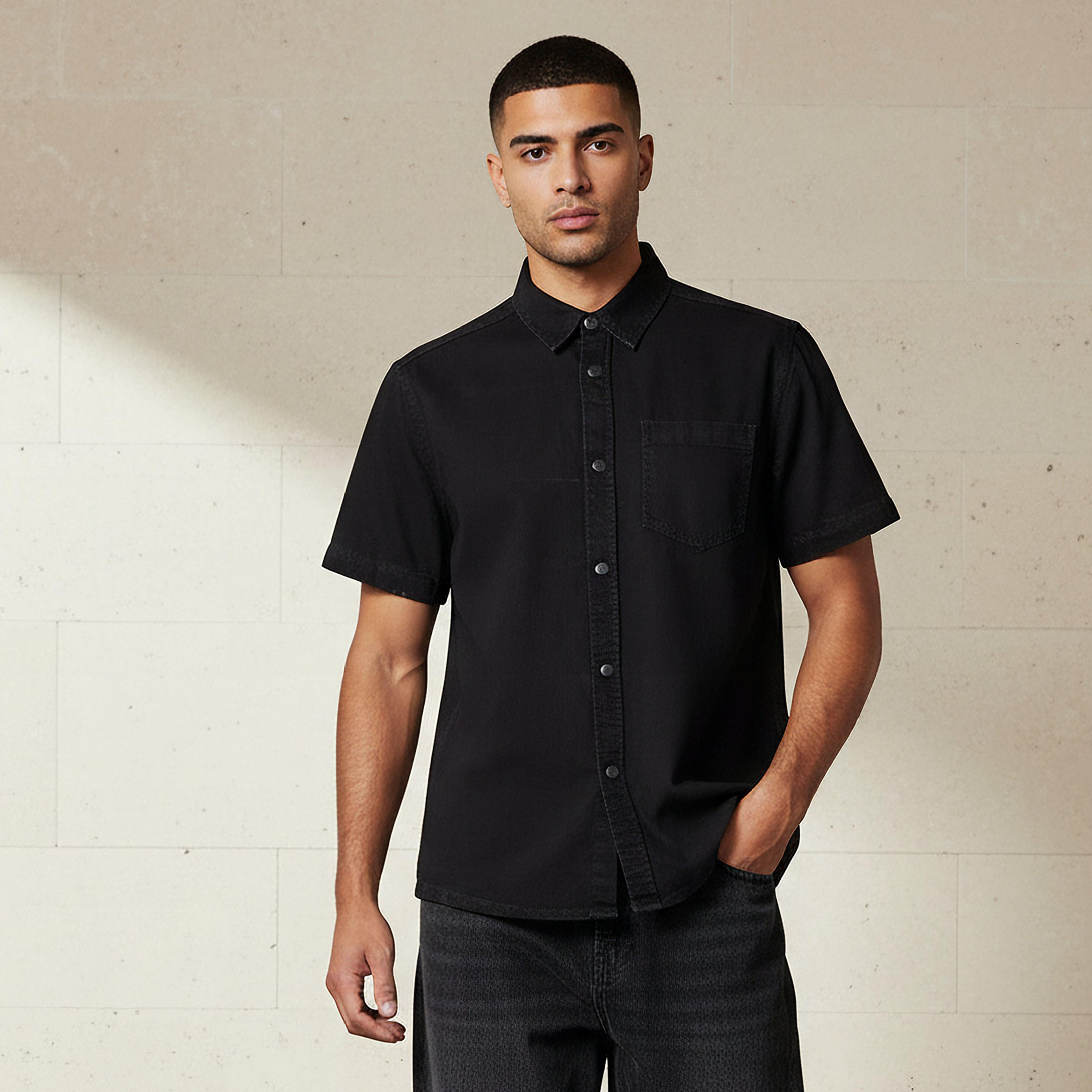 قميص قصير الأكمام بياقة وقصة عادية للرجال-men-clothing-shirts-image-5