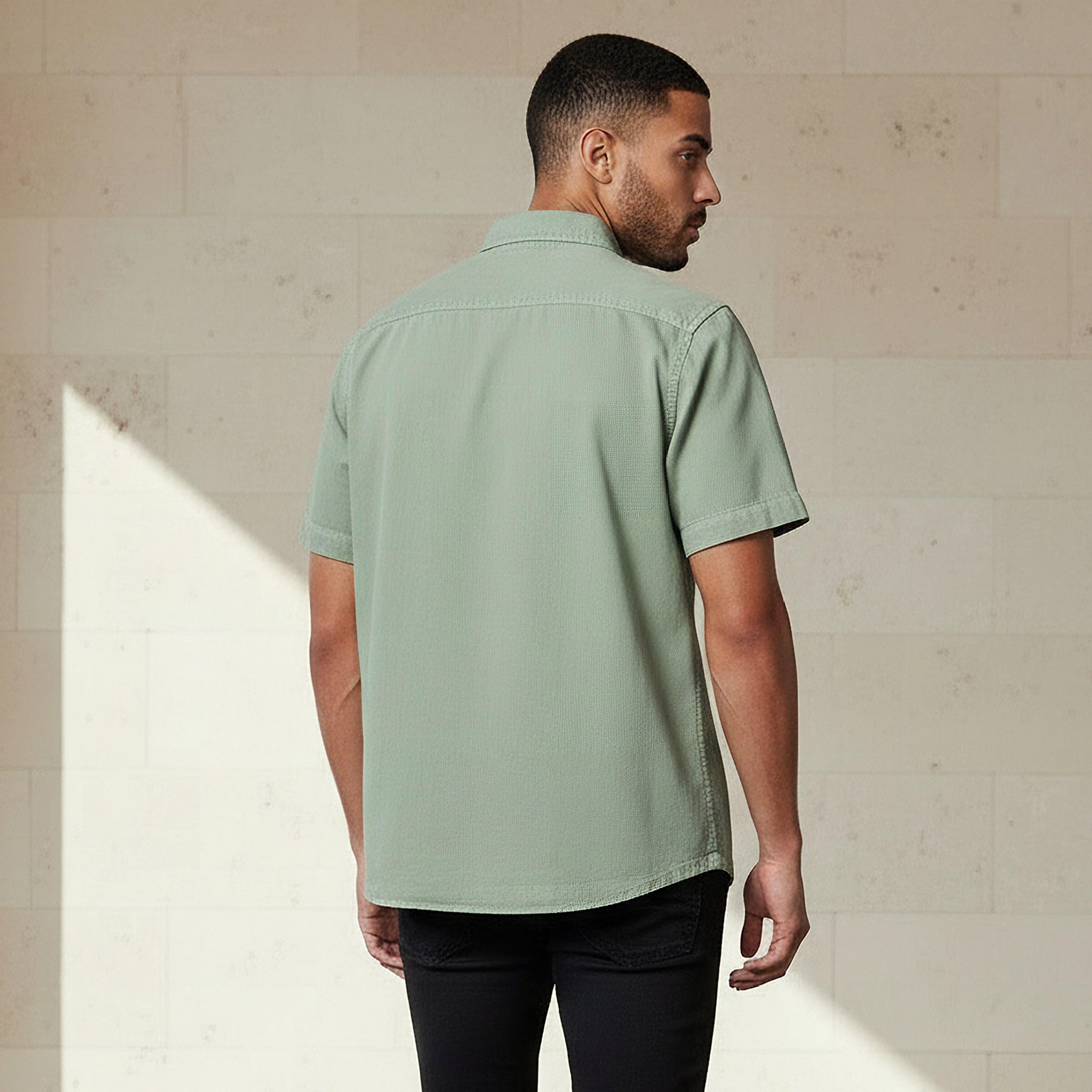 قميص قصير الأكمام بياقة وقصة عادية للرجال-men-clothing-shirts-image-3