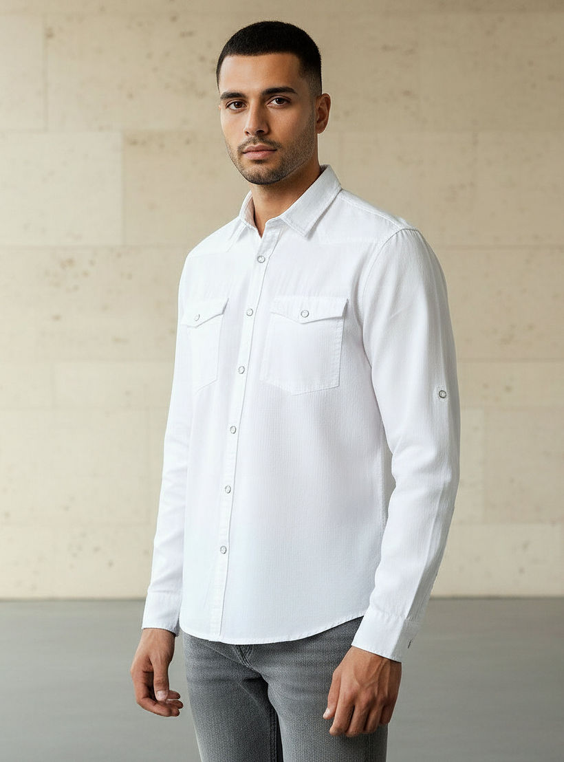 قميص دينم بقصة عادية وياقة وأكمام طويلة للرجال-men-clothing-shirts-image-4