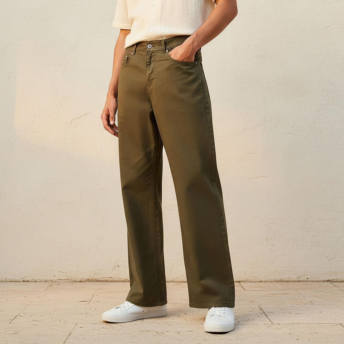 Men Baggy Fit Mid-Rise Jeans-men-clothing-bottoms-jeans-image-1