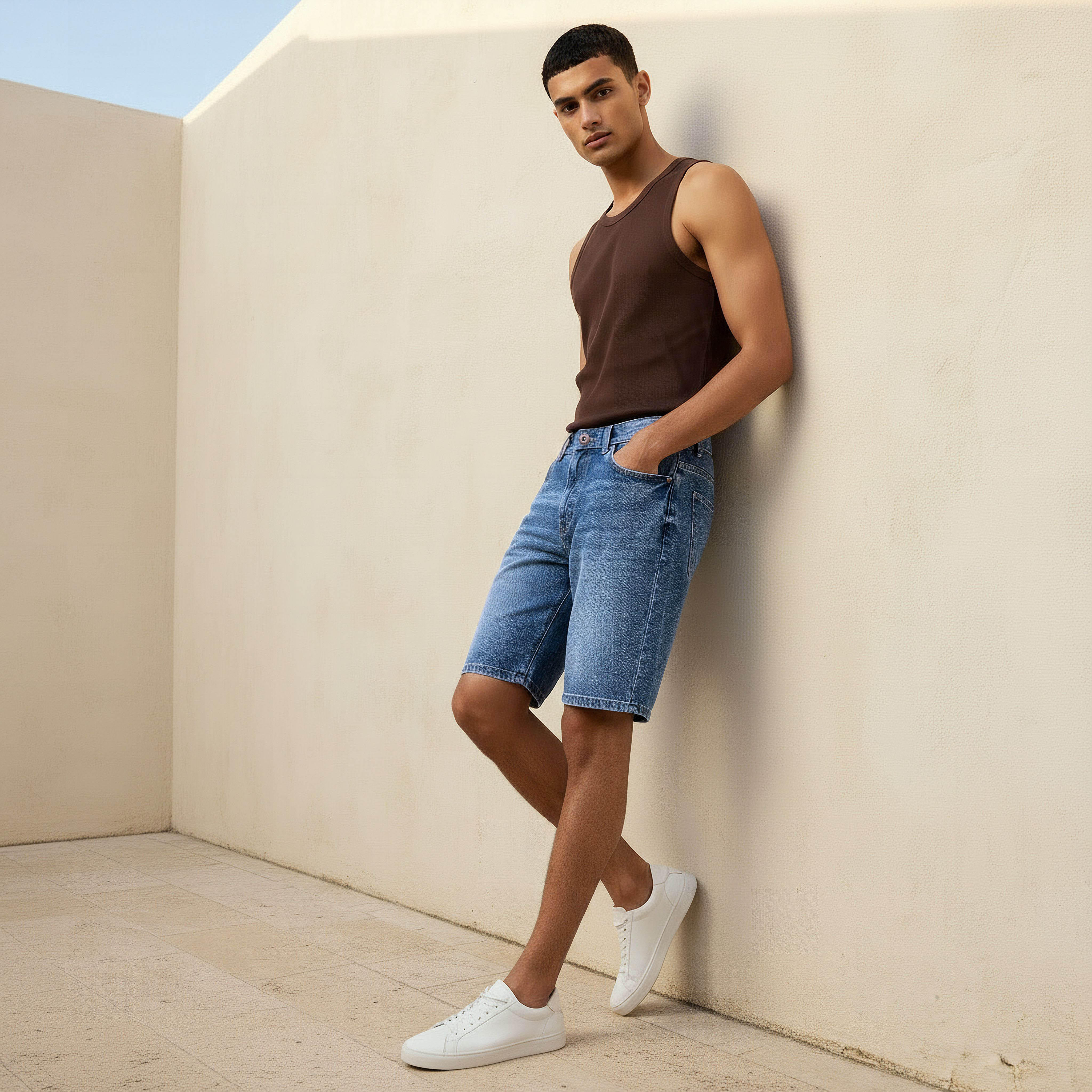 شورت دينم بقصّة عادية للرجال-men-clothing-bottoms-shorts-image-2