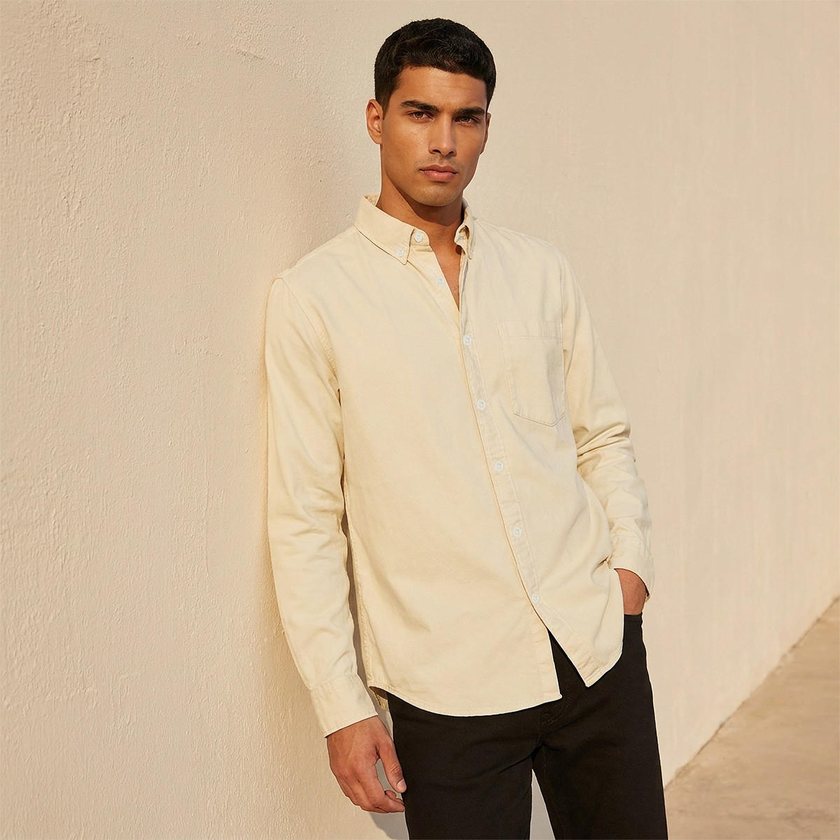 قميص بقصة عادية وياقة عادية وأكمام طويلة وأزرار من سبلاش دينم-men-clothing-shirts-image-1
