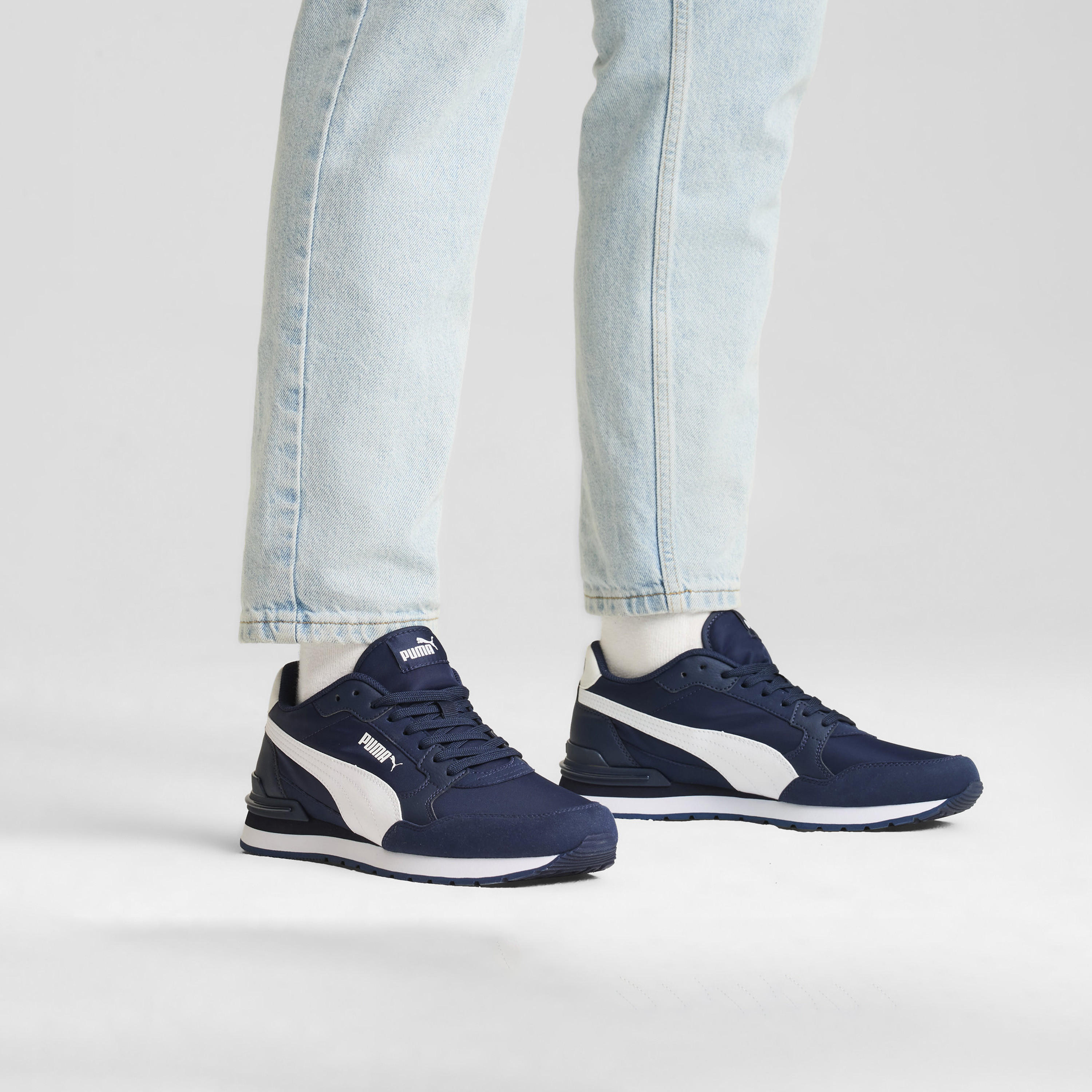 Puma Men ST Runner V4 NL Lace-Up Low Ankle Sneakers-sports-men-shoes-image-7