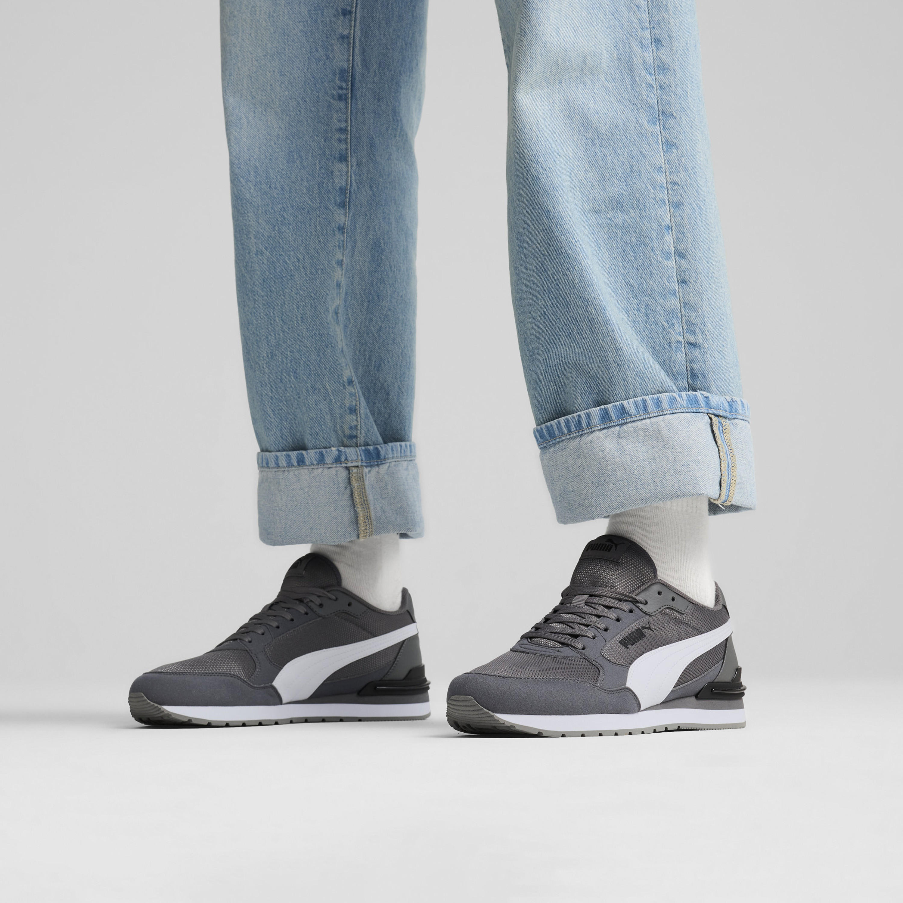 Puma Men ST Runner v4 Mesh Lace-Up Sneakers-sports-men-shoes-image-7