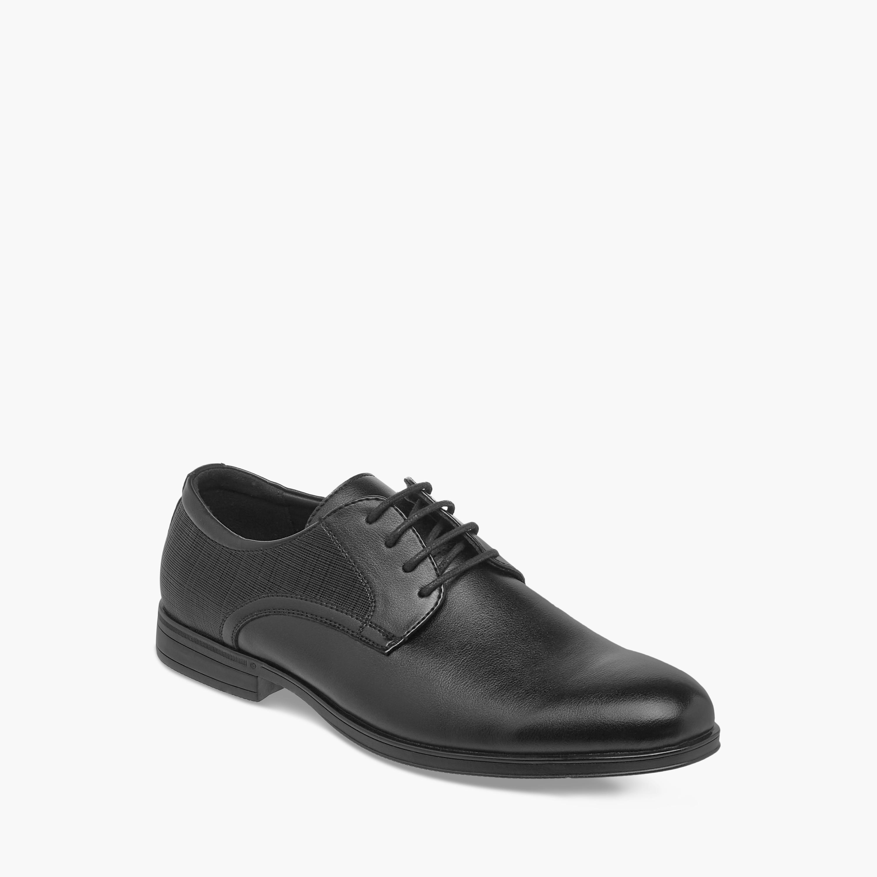 حذاء ديربي بارز الملمس برباط إغلاق من إل بي إل من شو إكسبرس-men-shoes-formalshoes-image-2