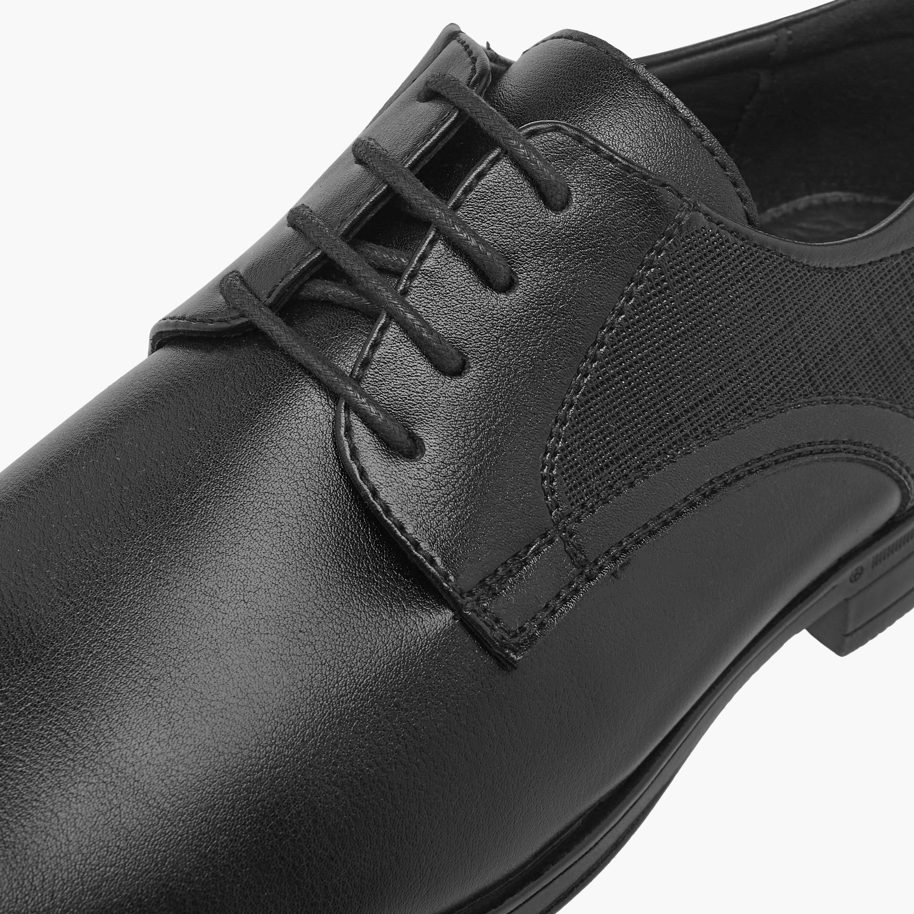 حذاء ديربي بارز الملمس برباط إغلاق من إل بي إل من شو إكسبرس-men-shoes-formalshoes-image-4