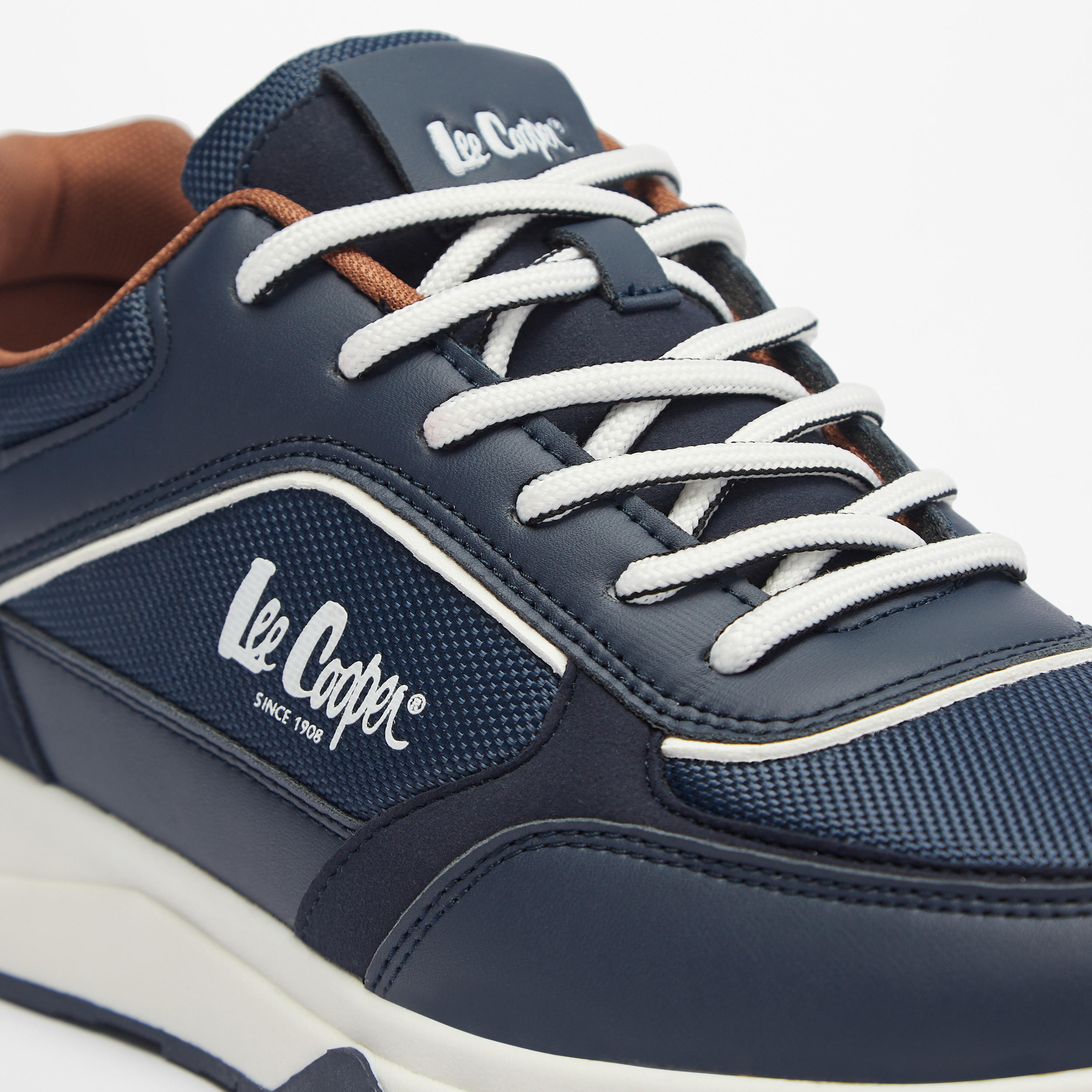 حذاء سنيكرز بكاحل منخفض ورباط إغلاق للرجال من لي كوبر-men-shoes-sneakers-image-10