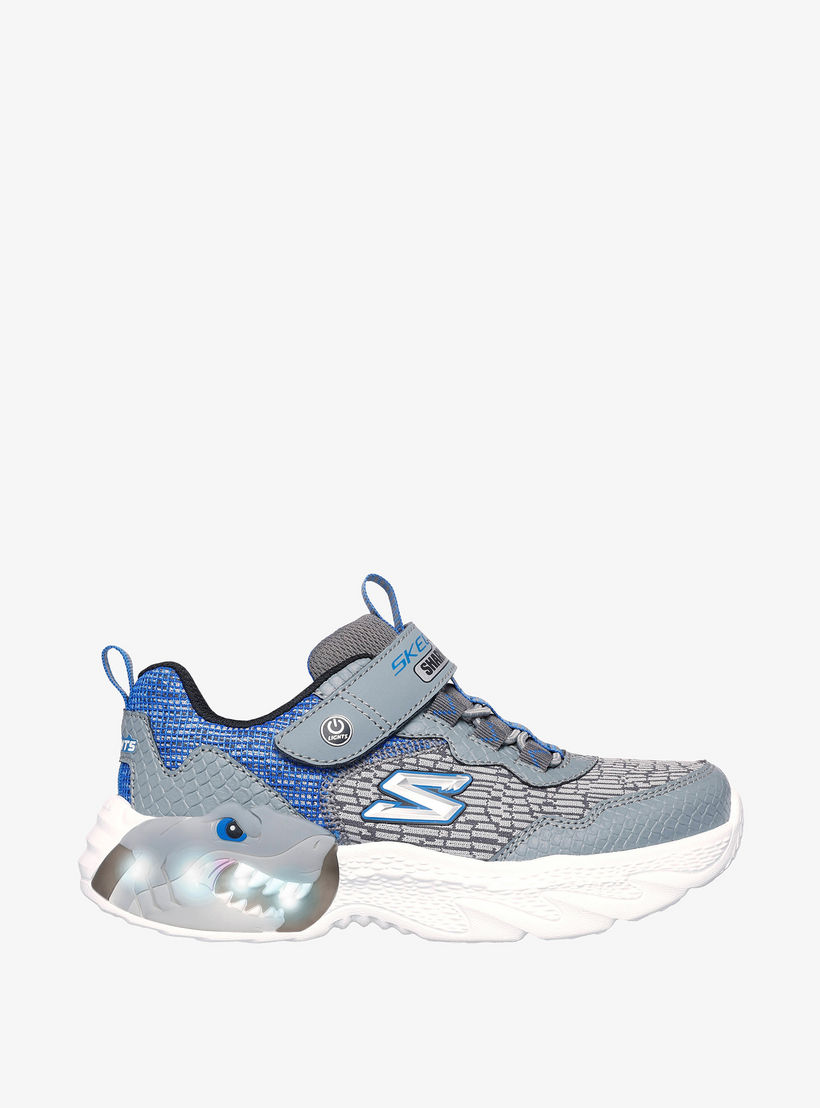 حذاء رياضي كريتشر لايتس بإضاءة وشريط إغلاق للأولاد من سكتشرز - 400617L-CCBL-boys-shoes-sneakers-image-6