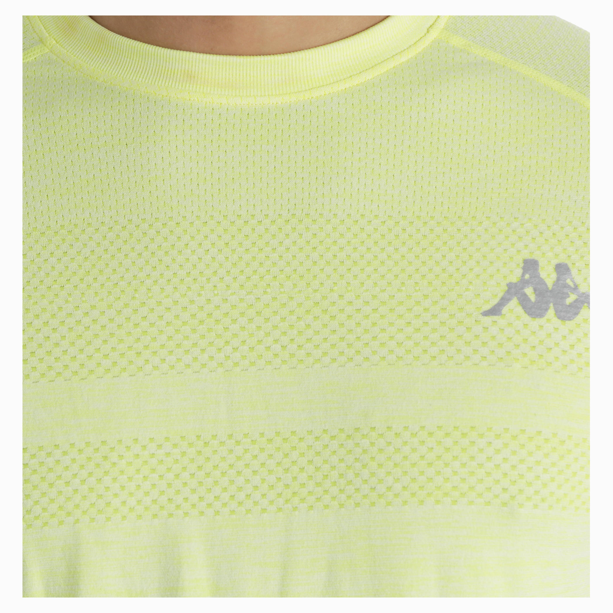 Kappa T-Shirt with Raglan Sleeves and Seamless Pattern in Regular Fit-men-clothing-sportswearandactivewear-tshirtsandpolos-image-4