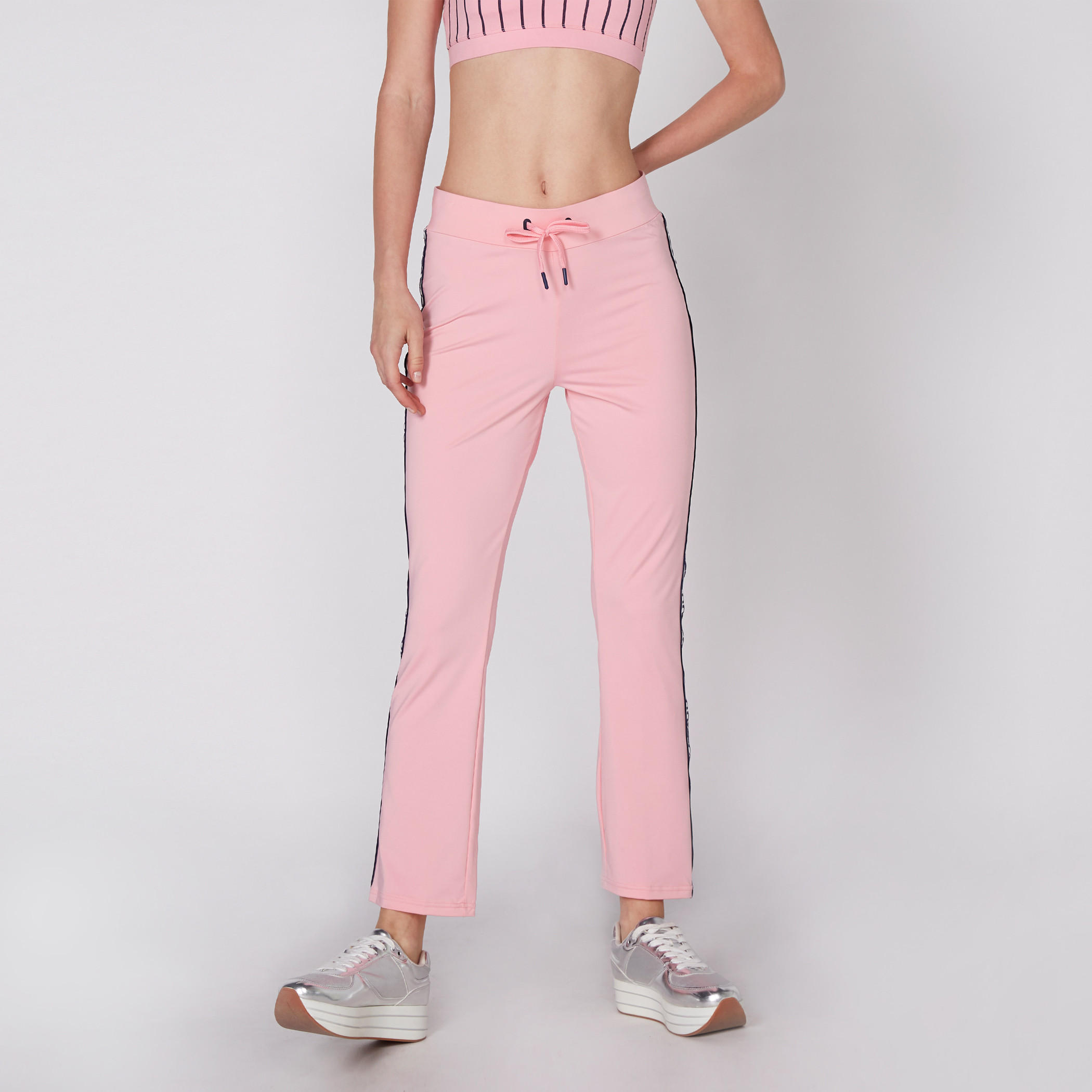 بنطال طويل بخصر مطّاطي من كابا-women-clothing-sportswearandactivewear-bottoms-image-1